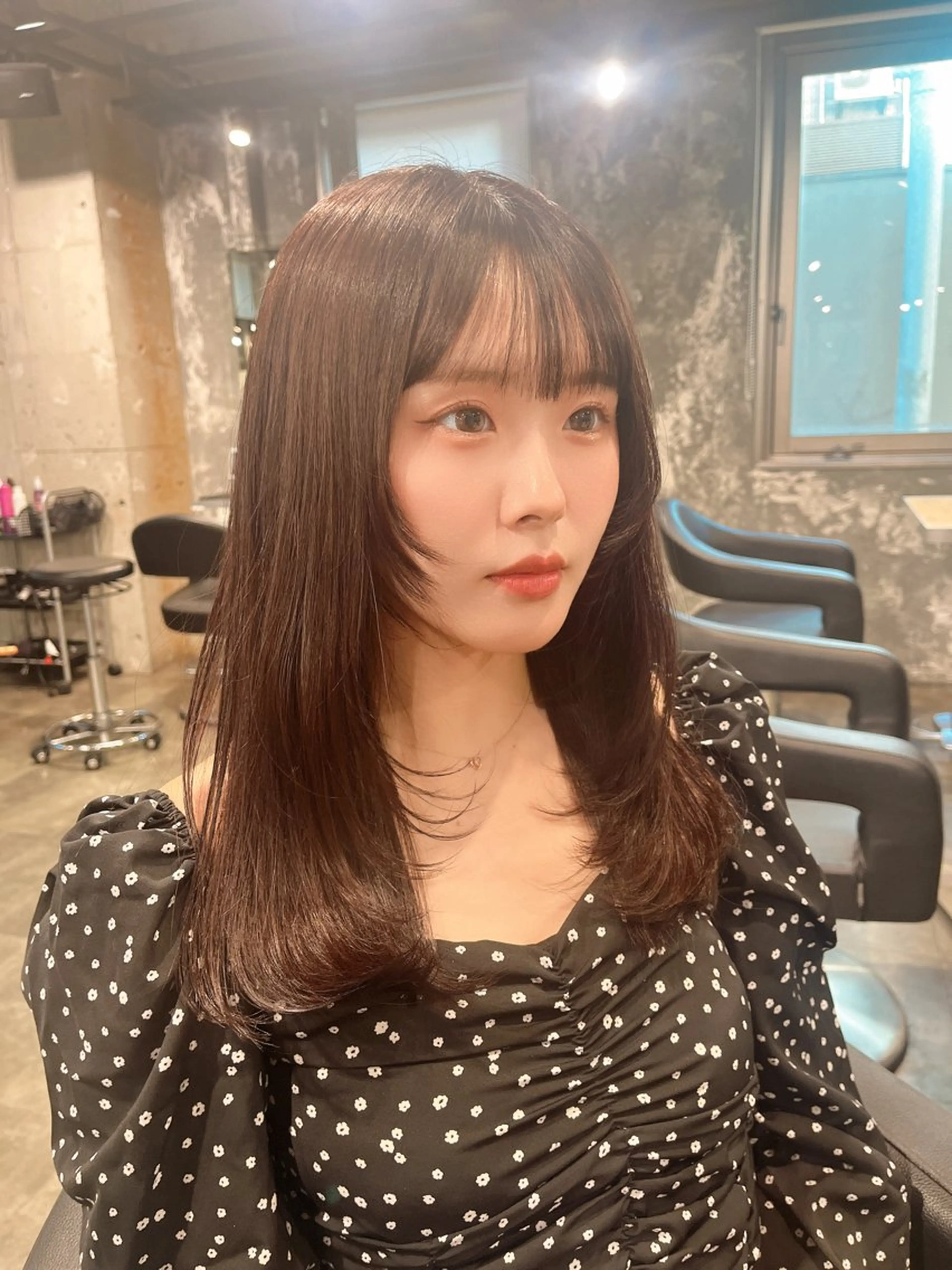 ロング カラー ハイトーンカラー 🦄レイヤーカットのヘアスタイル