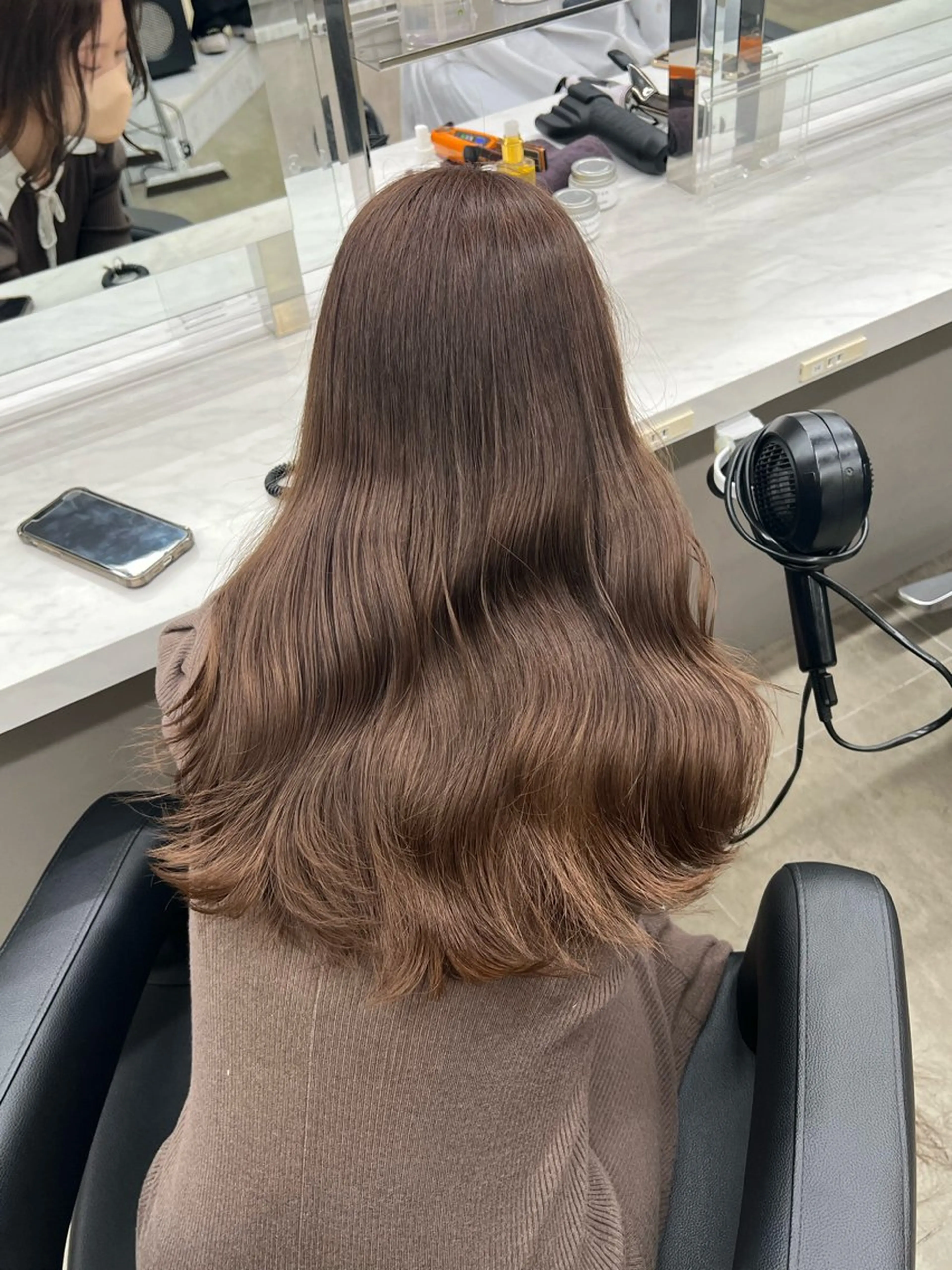 セミロング ヘアカラー トリートメント ヘッドスパ ヘアセット 💍レイヤーカット 艶髪💍亘紘輝のヘアスタイル