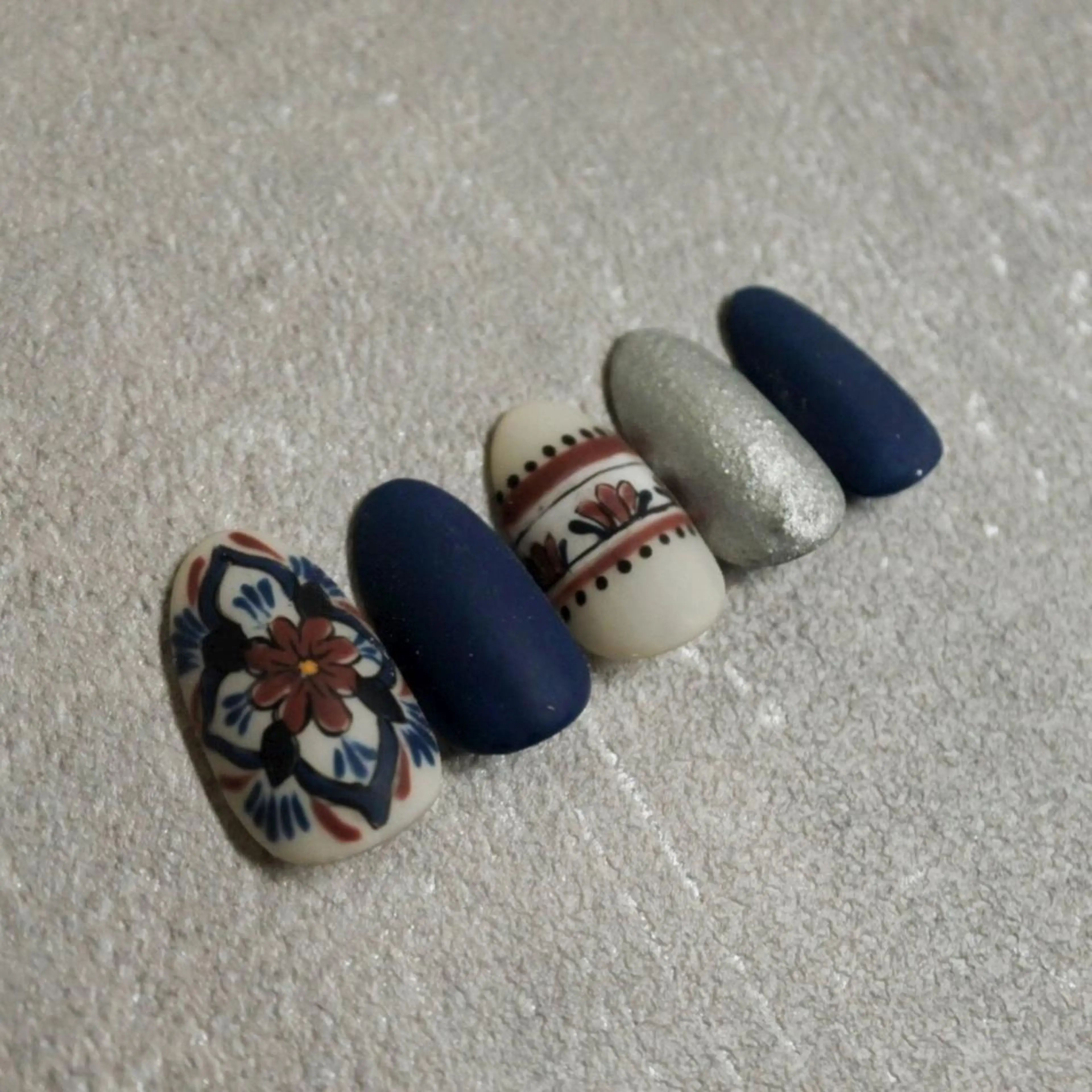 ネイル ハンドネイル instinkt_ Mio Mizunoのネイルデザイン