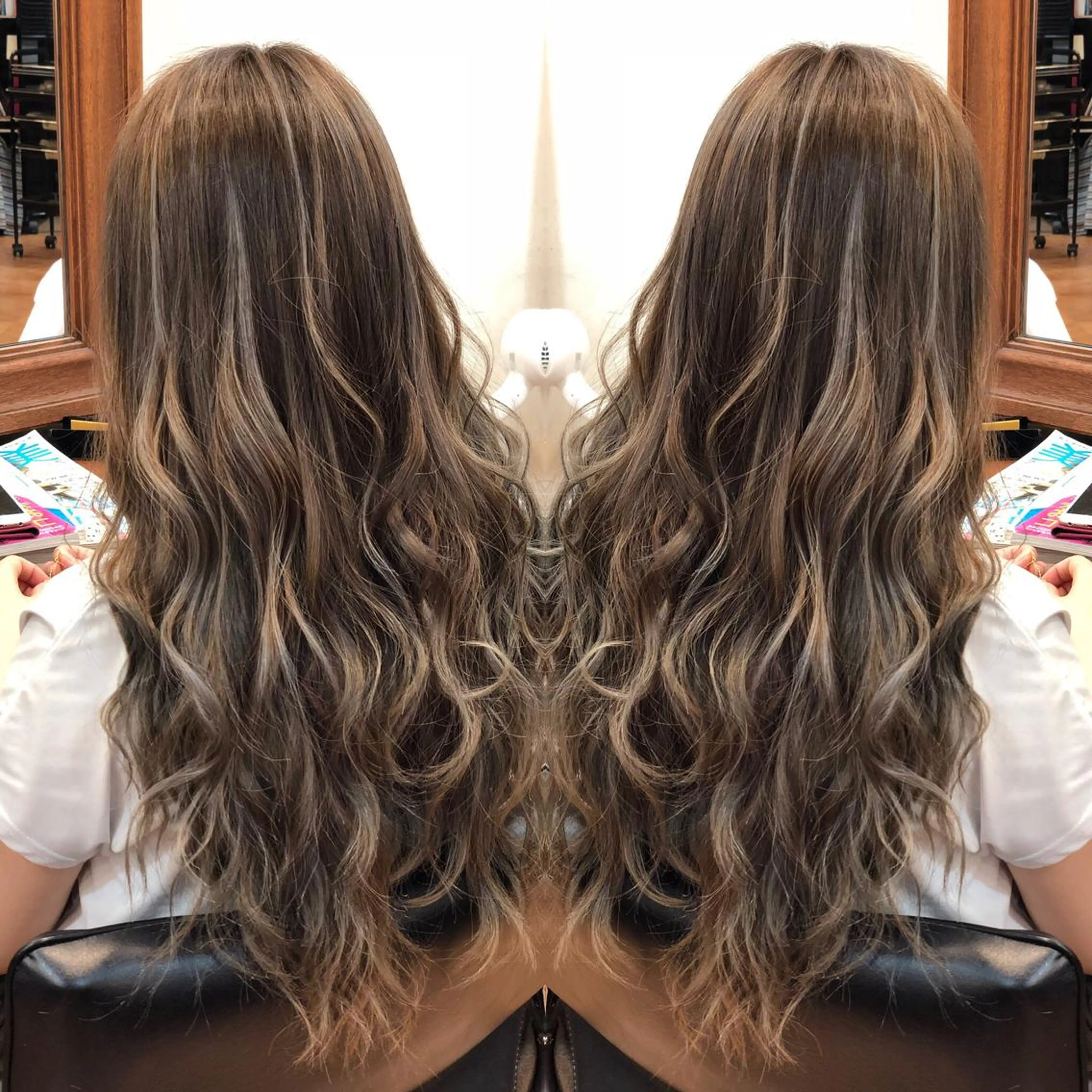 ロング ハイライト ヘアカラー トリートメント LOCO Ko-kiのヘアスタイル