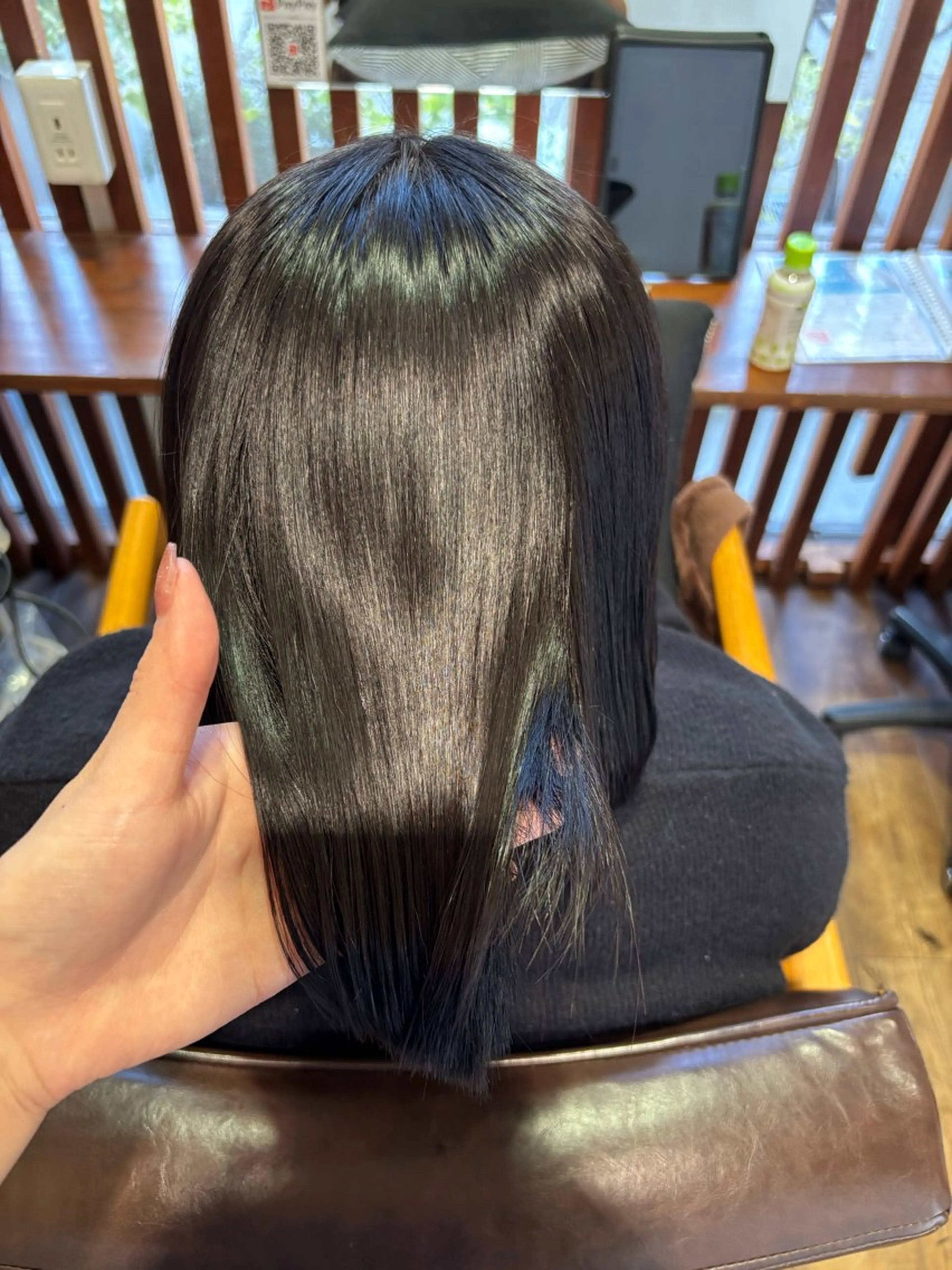 ミディアム 縮毛矯正 藤井 桃華のヘアスタイル