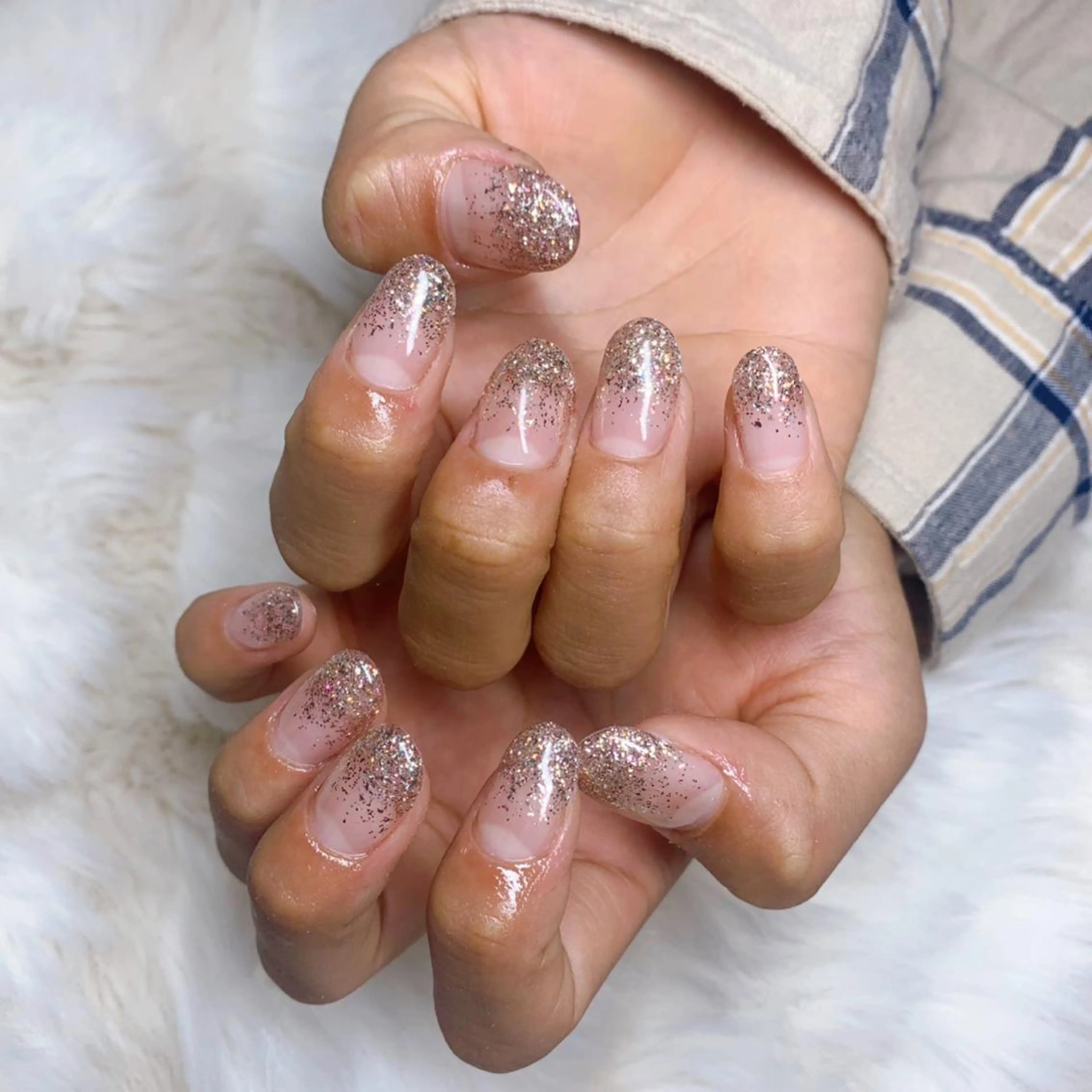 ネイル ジェルネイル グラデーション 韓国ネイル ラメ(グリッター) ラメグラデーション 横浜駅近❣️ Nail💅のネイルデザイン