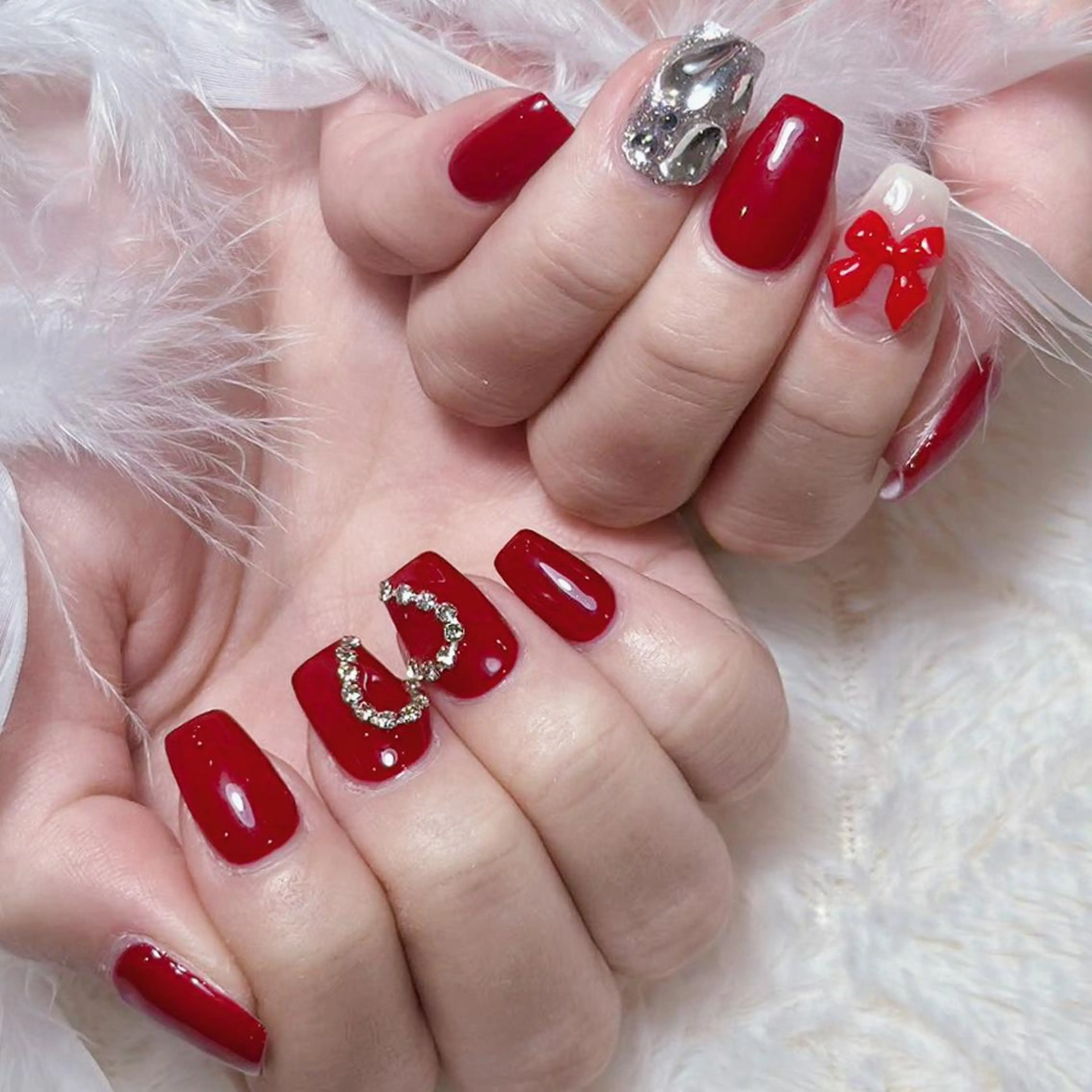 ネイル アートネイル オーロラネイル ガーリー キラキラネイル 韓国ネイル ハンドネイル Diamond NAIL✨のネイルデザイン