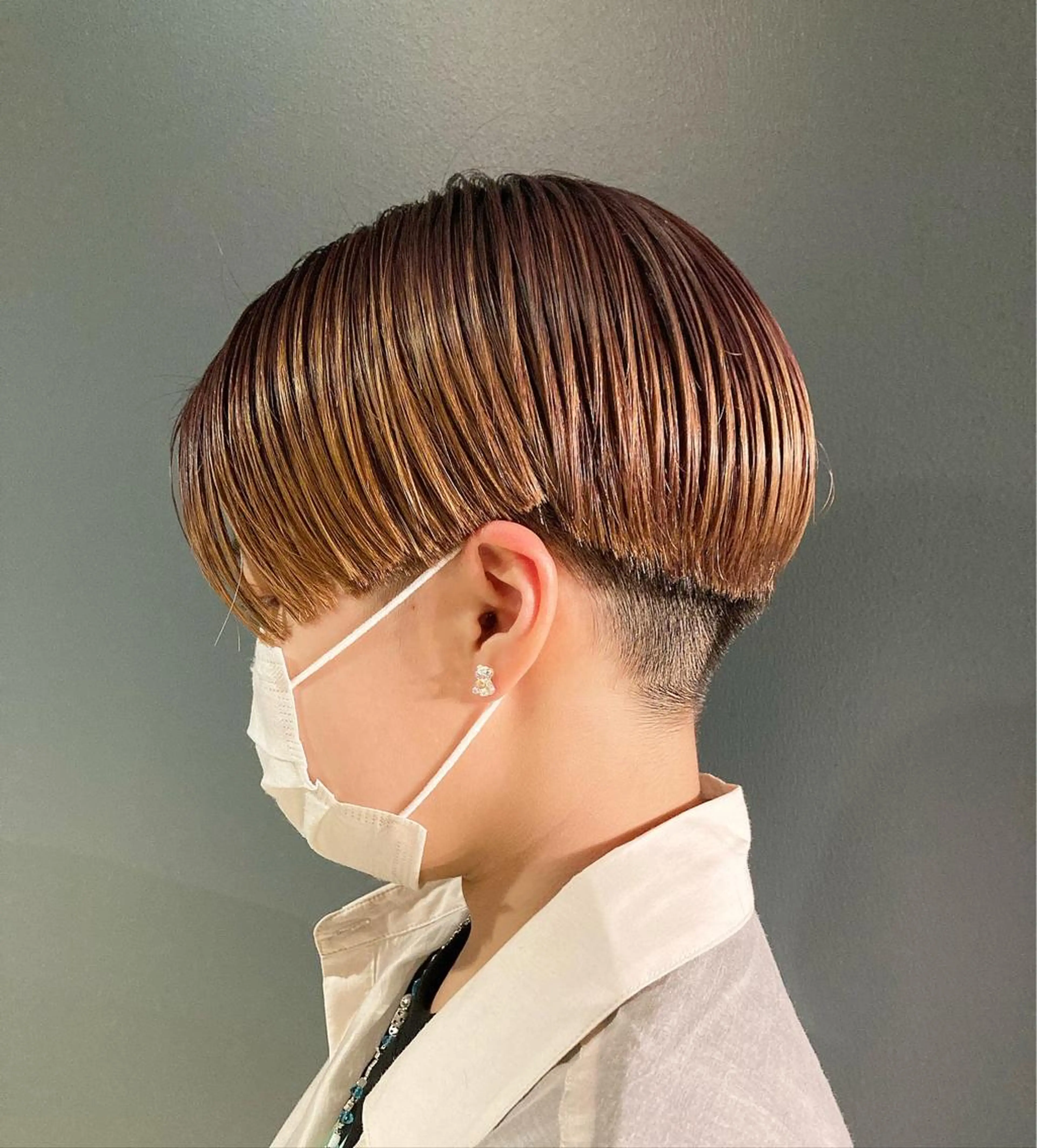 ショート カラー ハンサムショート ブリーチ 抜きっぱなしブロンド デザインカラー ピンクカラー カット ヘアカラー トリートメント GO TODAY SHAIRE SALON 渋谷モディ所属・スキバサミを使わない カット🌼唯🌼のヘアスタイル