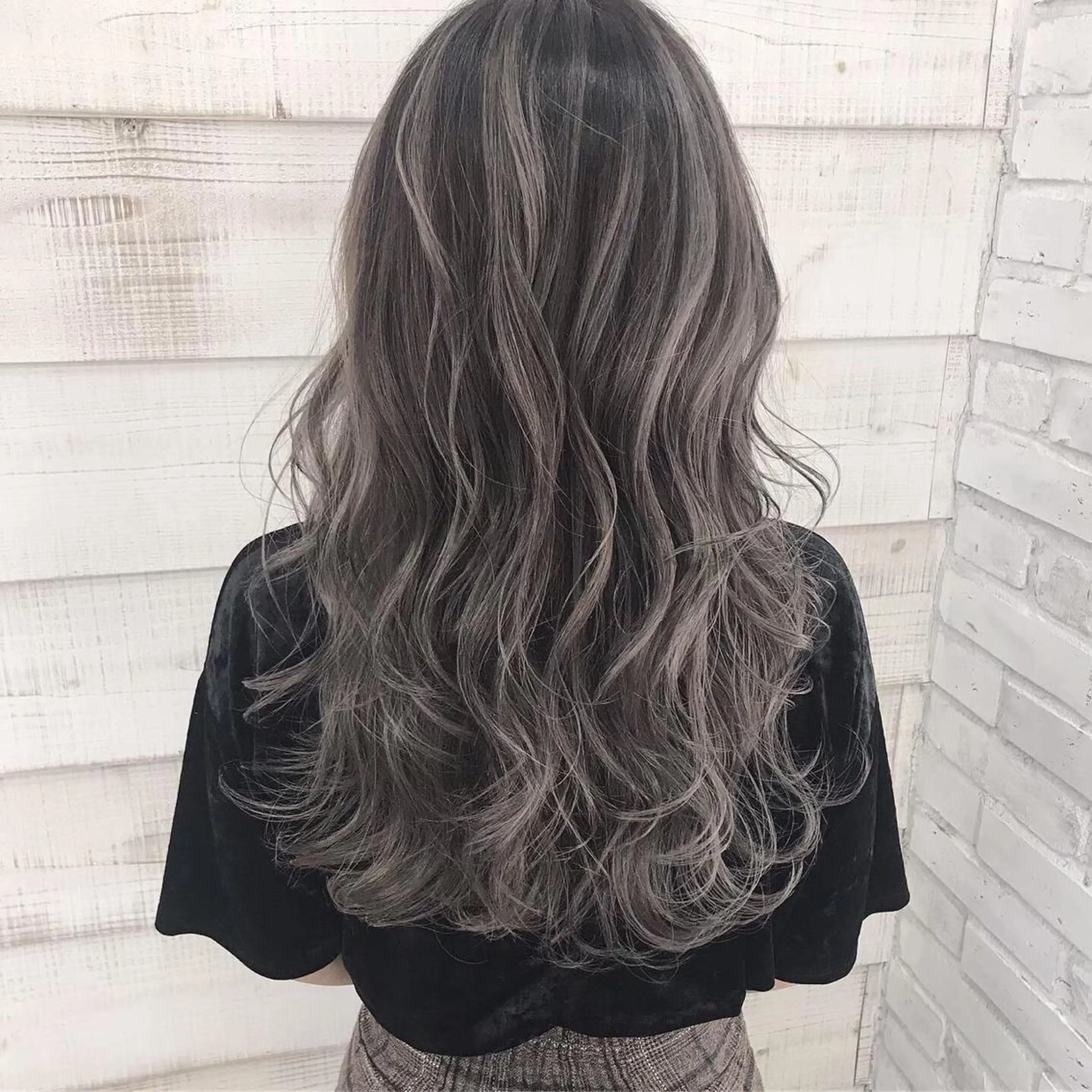 ロング カラー ブリーチダブルカラー 【koide】のヘアスタイル