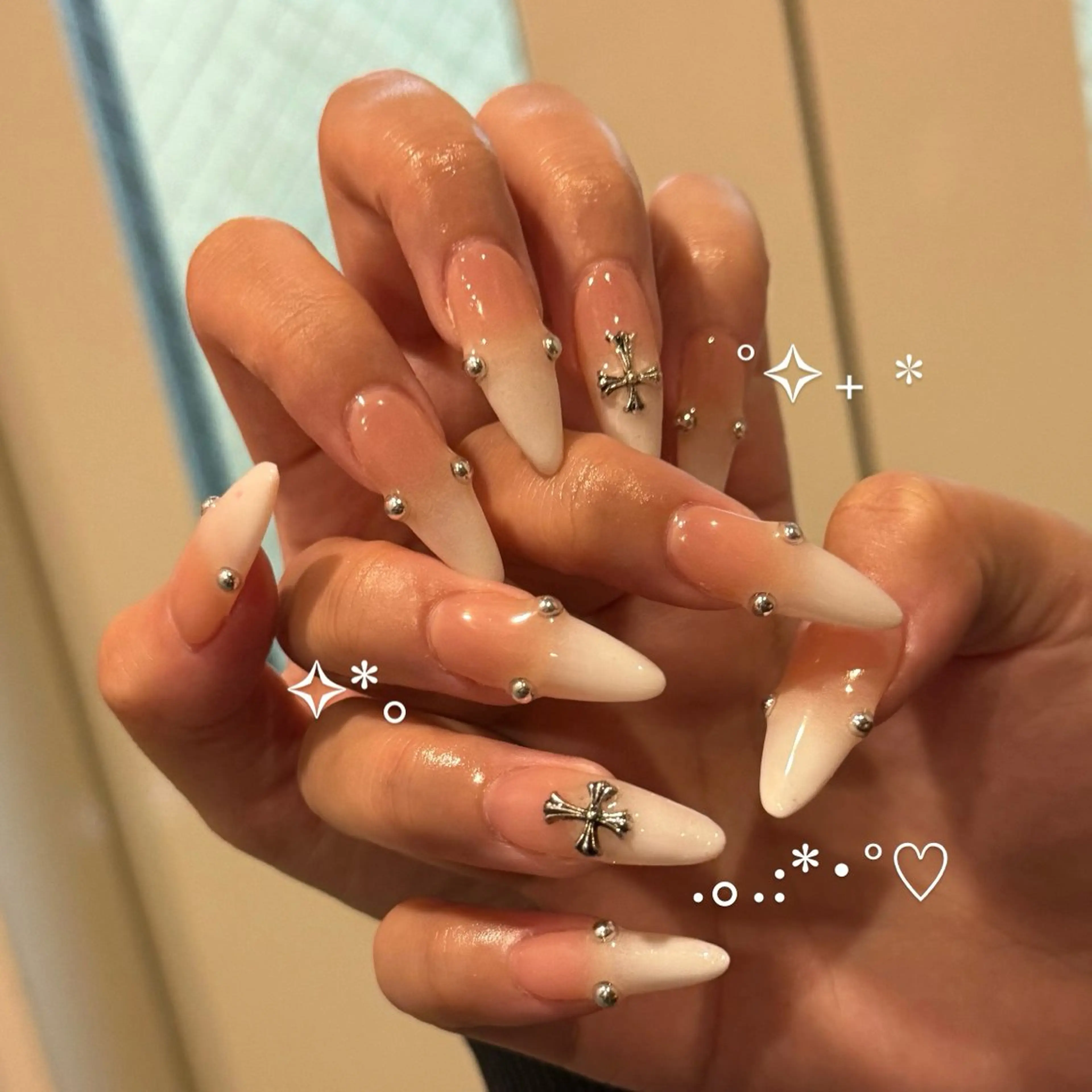 ネイル ロングネイル ハンドネイル WOLTOKYO渋谷 yunaのネイルデザイン