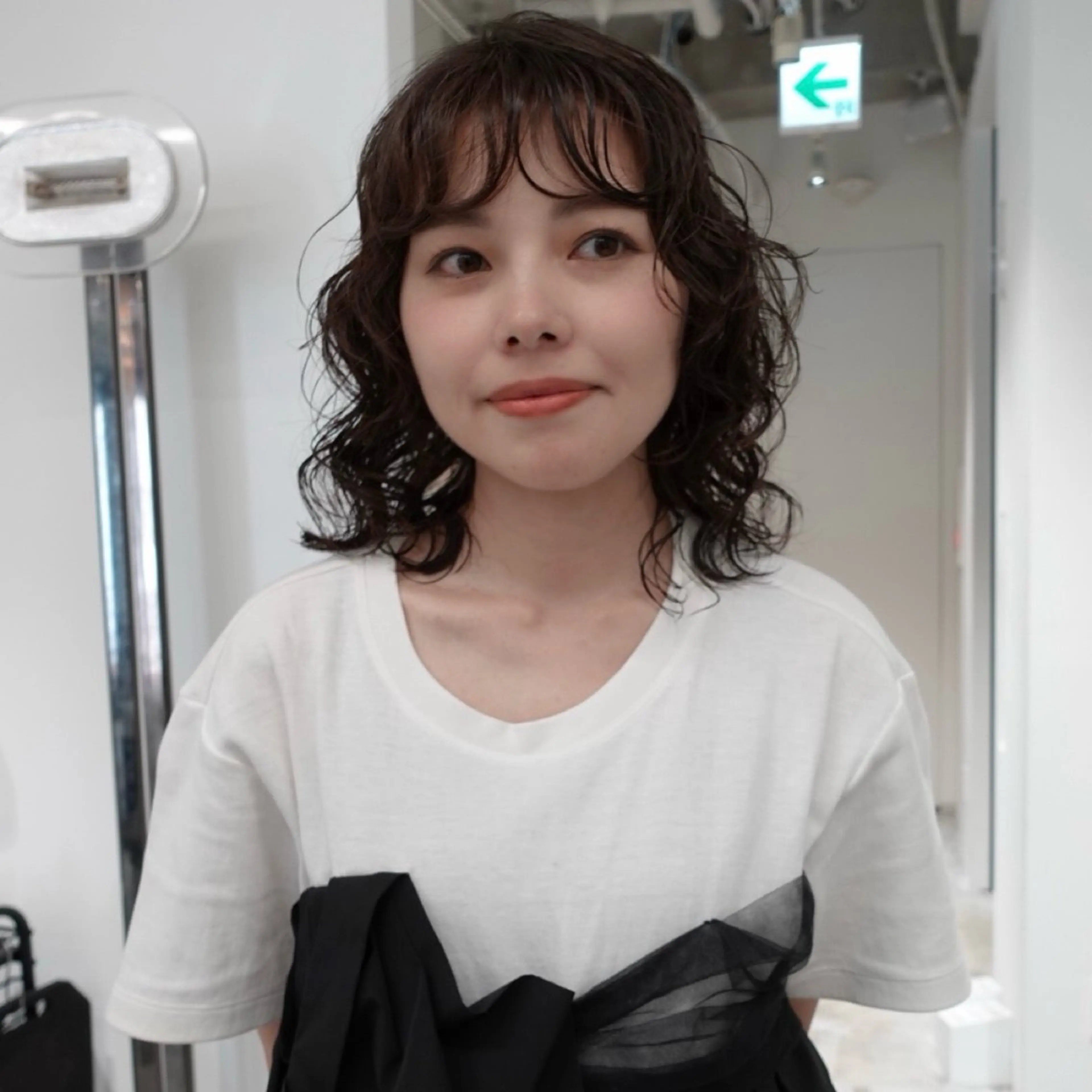 ミディアム パーマ ヘアアレンジ ミディアムパーマ レイヤーカット カット パーマ 🌐サトウ リョウ🌐のヘアスタイル