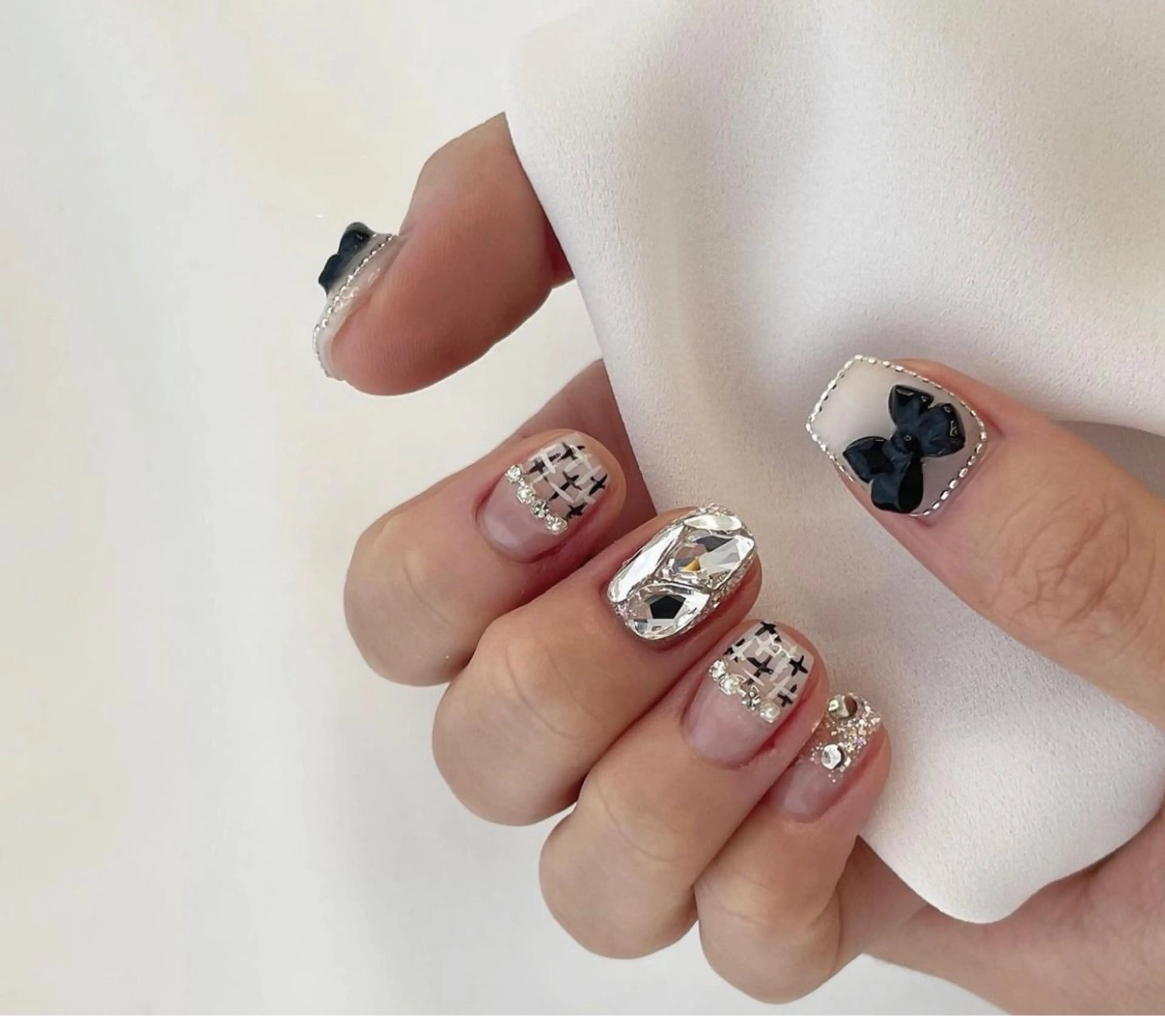 ネイル UniqueNail 長さだし専門店のネイルデザイン