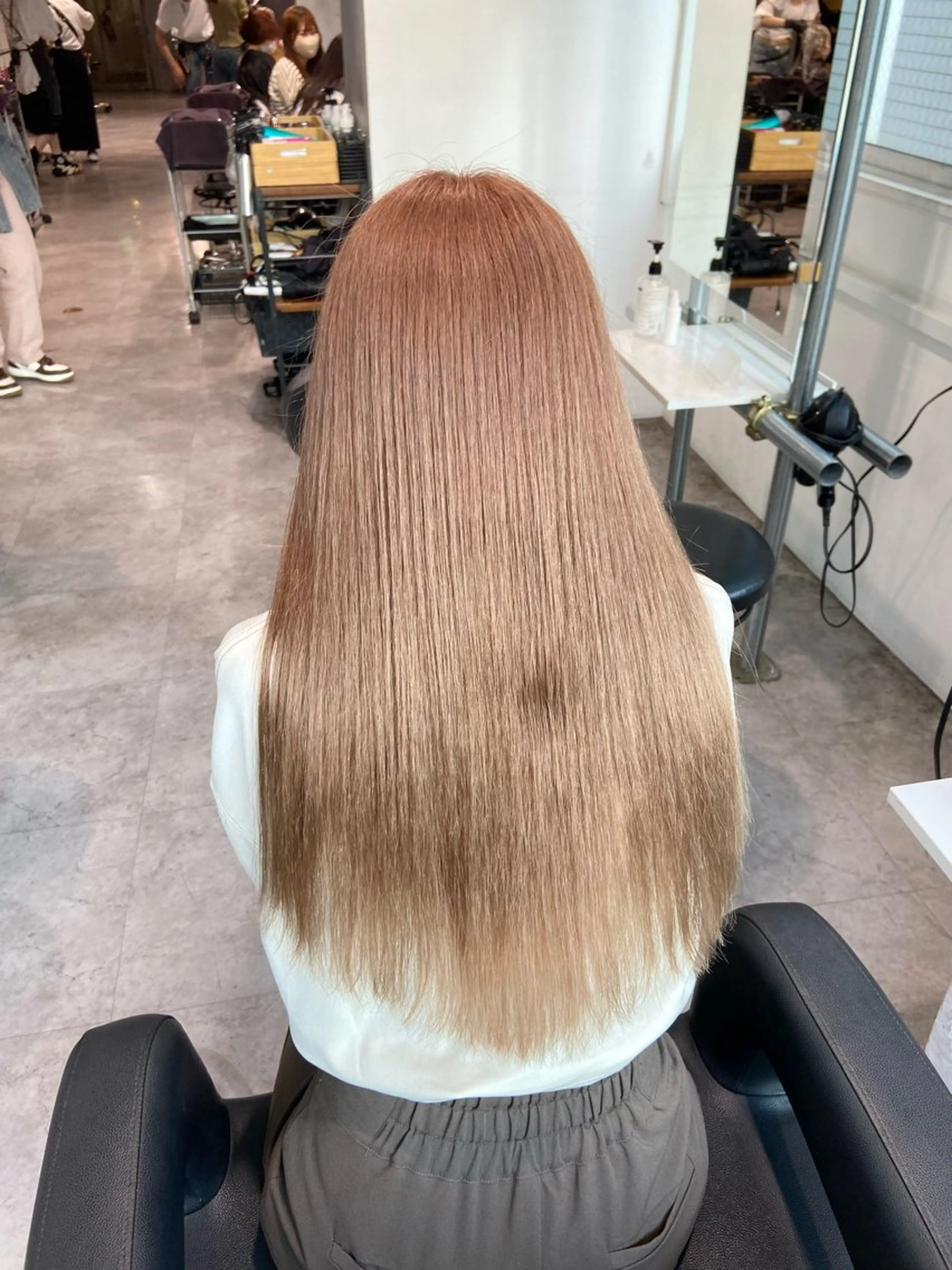 ロング カラー ヘアアレンジ トレンドモテカラー 🩷色落ちまで可愛くのヘアスタイル