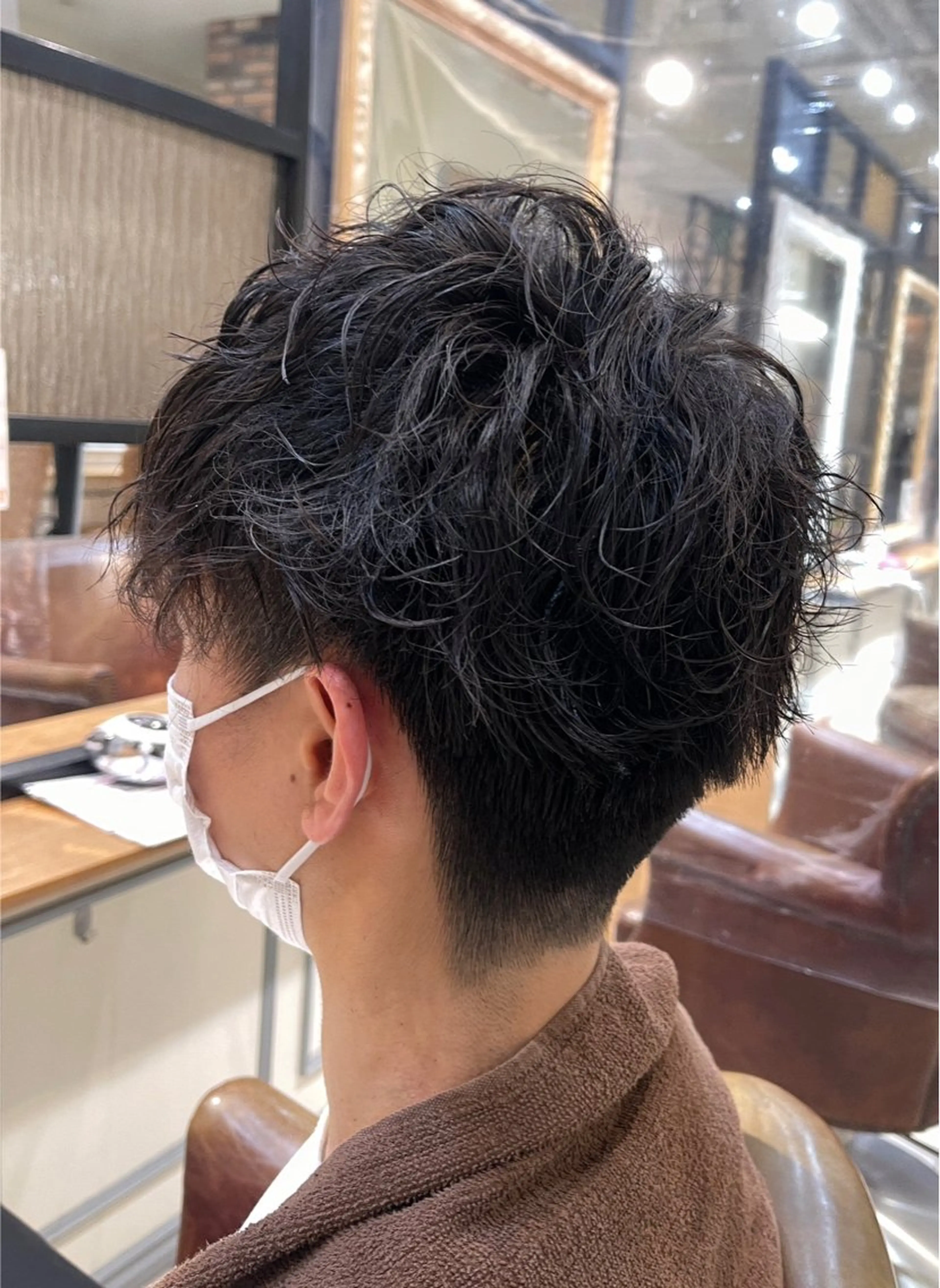 メンズ カット パーマ 鈴木弥月/透明感カラ ー/髪質改善のヘアスタイル