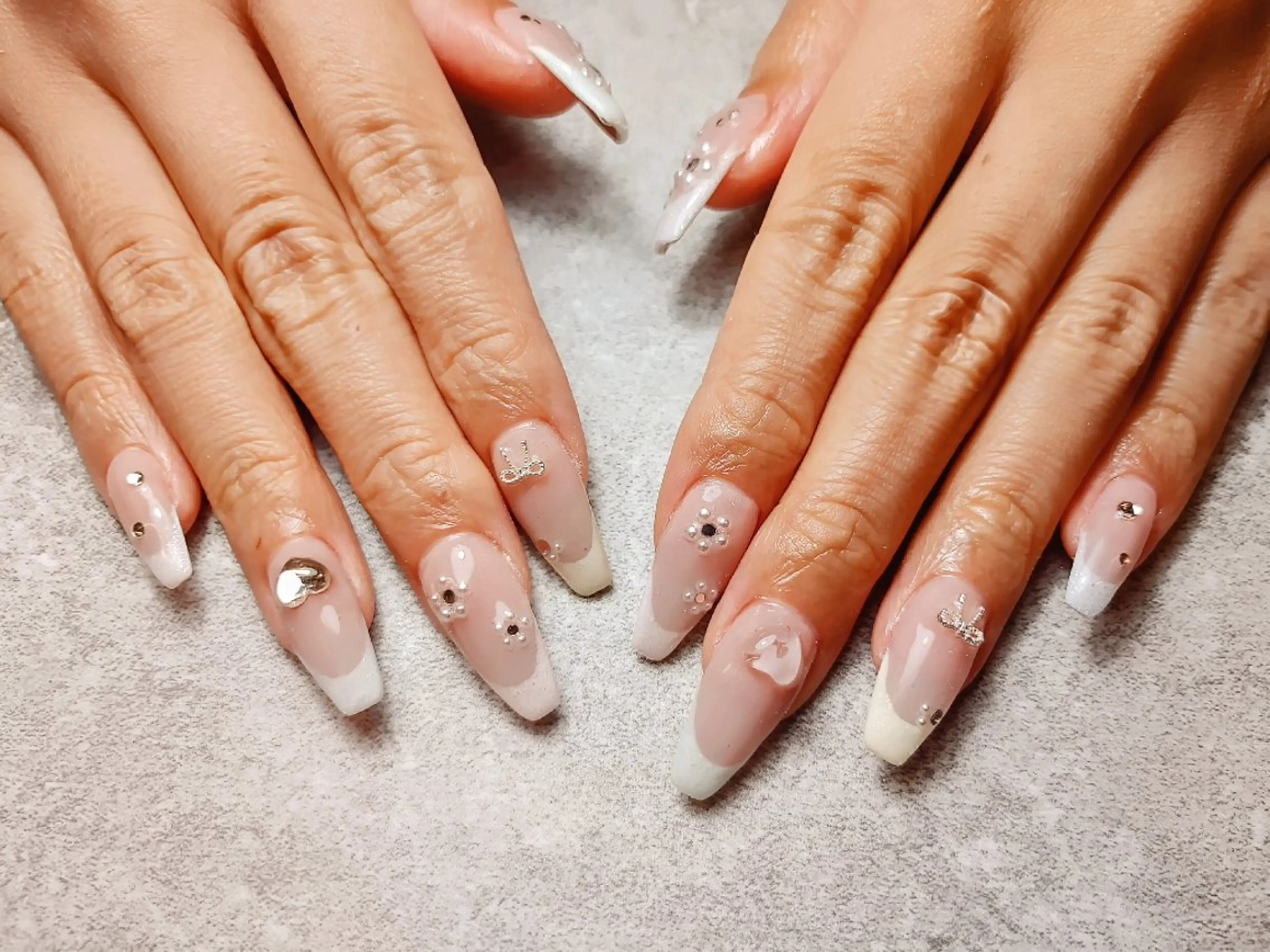 ネイル 持ち込み ハンドネイル Nail salon мечта所属・角村 めぐみのネイルデザイン