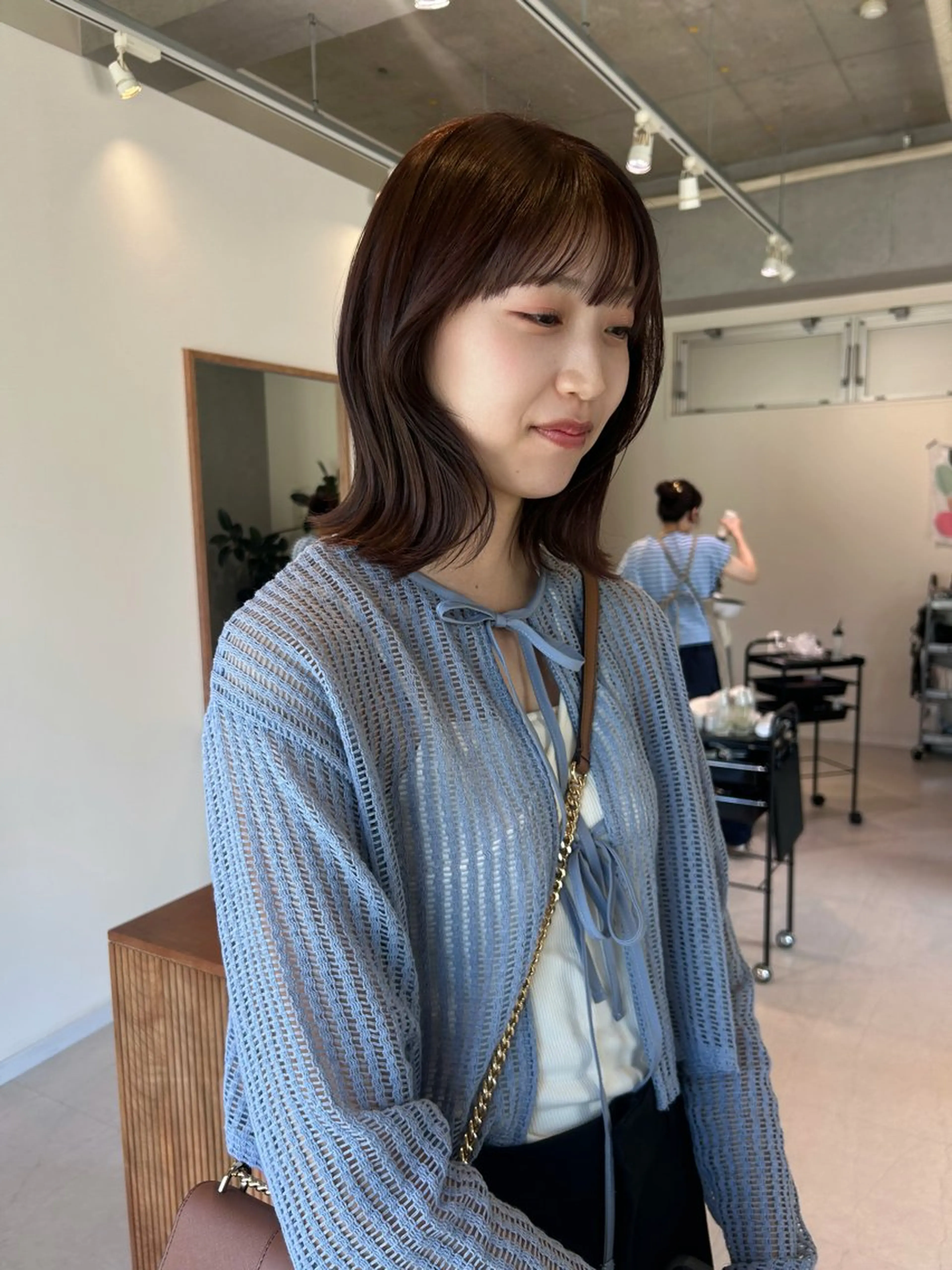 ミディアム カット ヘアカラー トリートメント mine【マイン】所属・透明感カラー🫧/ レイヤー/アチワのヘアスタイル
