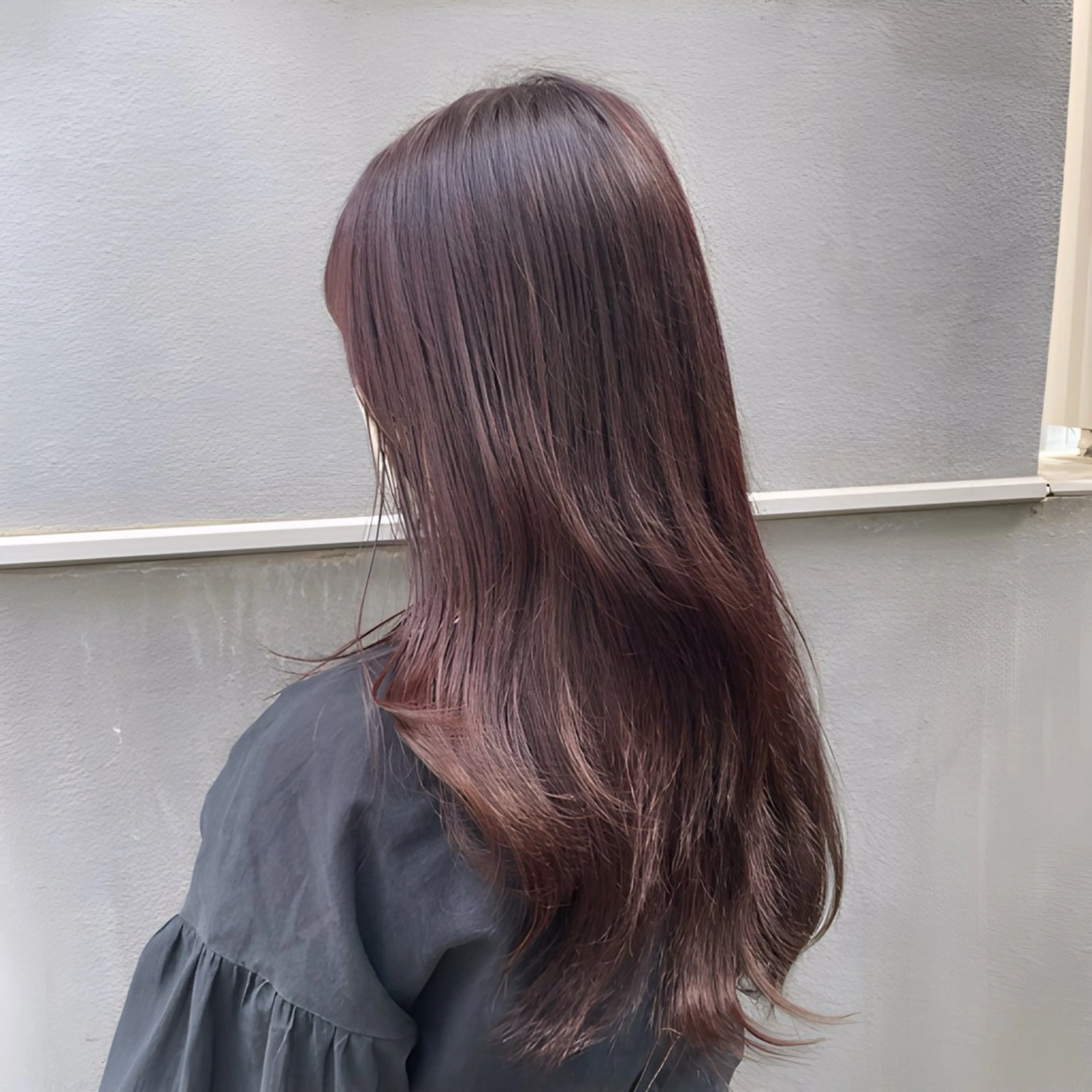 ロング カラー ヘアアレンジ ブラウンカラー ピンクカラー ピンクブラウン saya 🧸 カット/縮毛矯正のヘアスタイル