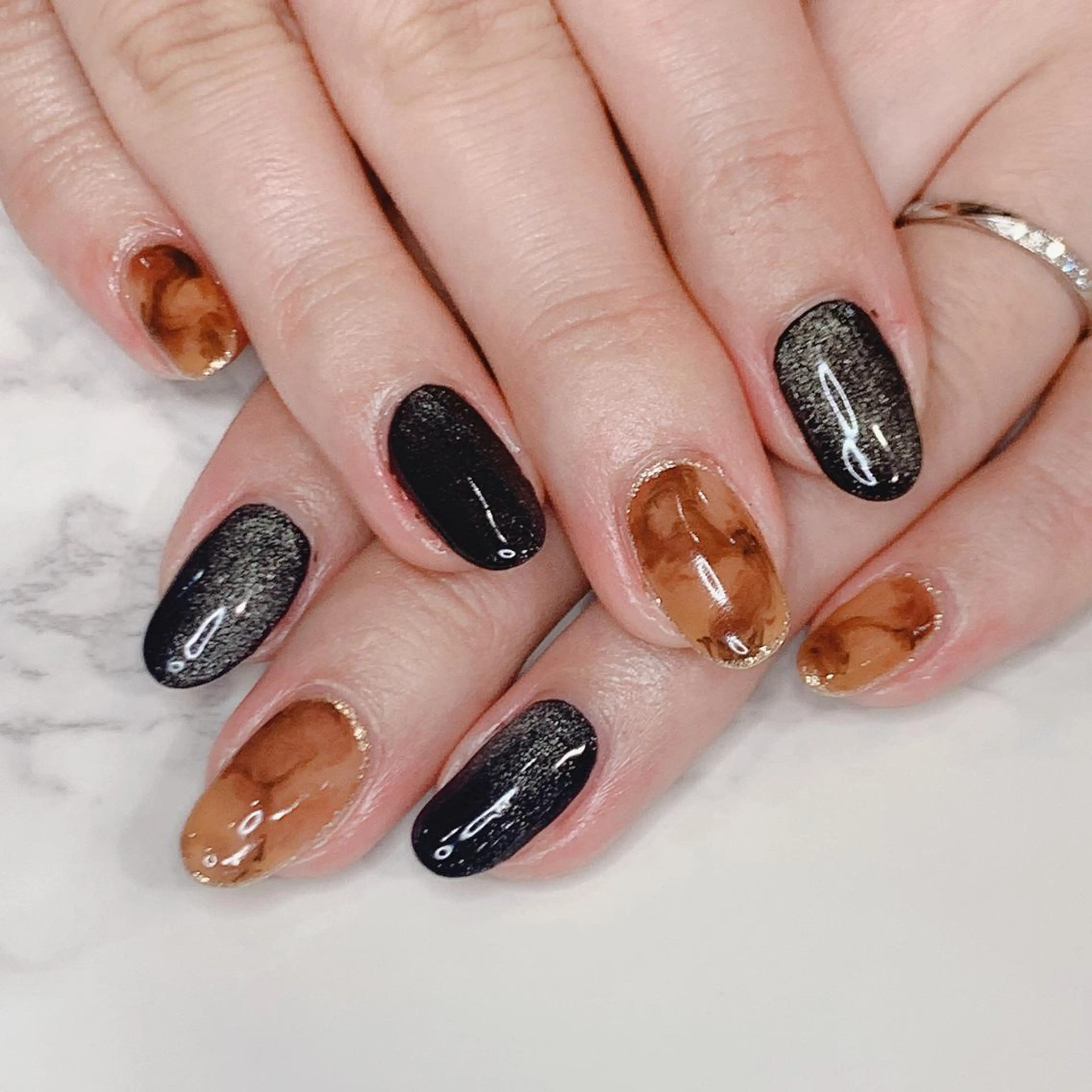 ネイル べっ甲ネイル マグネットネイル 高橋 実和子のマツエク・マツパデザイン