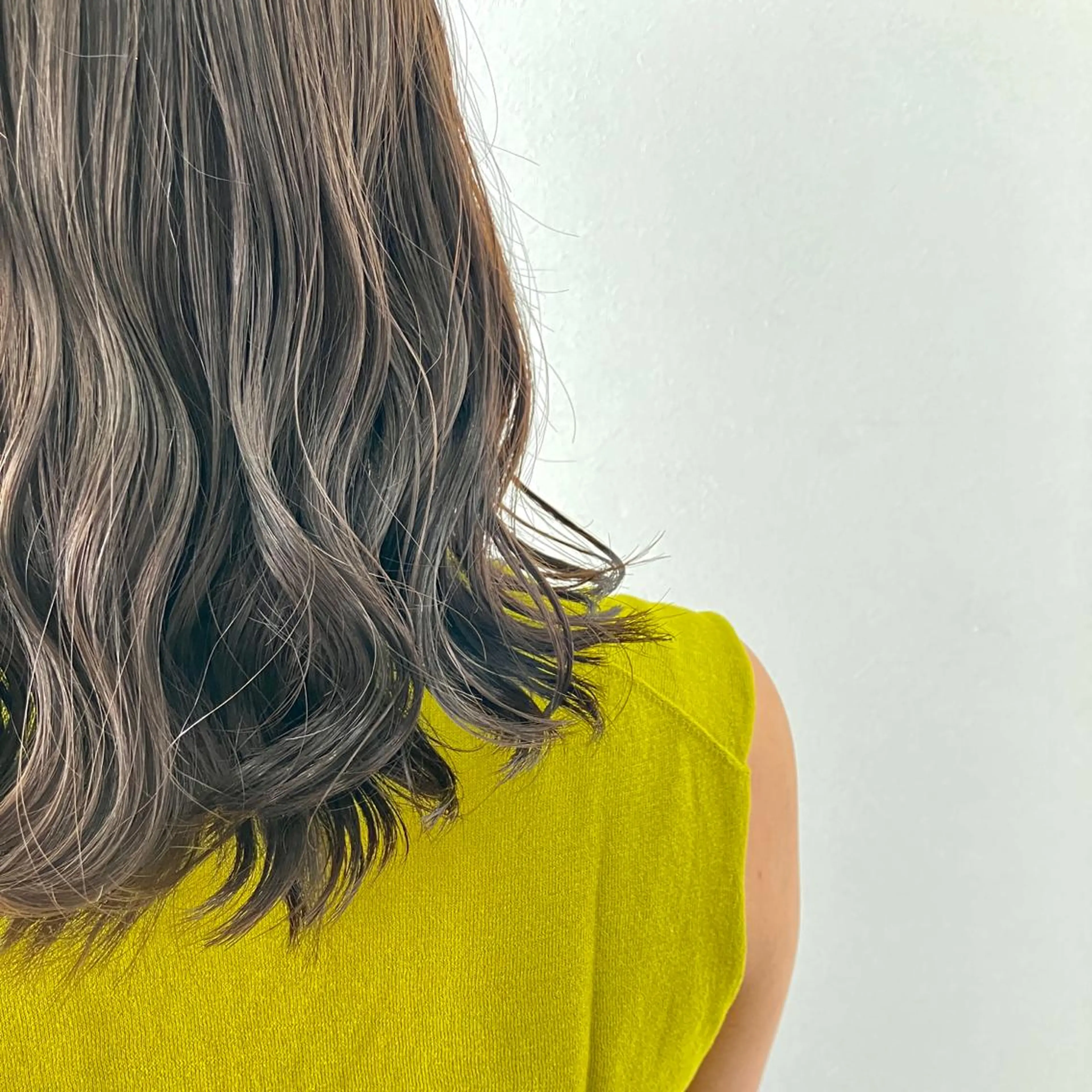 セミロング カラー カット ヘアカラー トリートメント 小島 健太郎のヘアスタイル