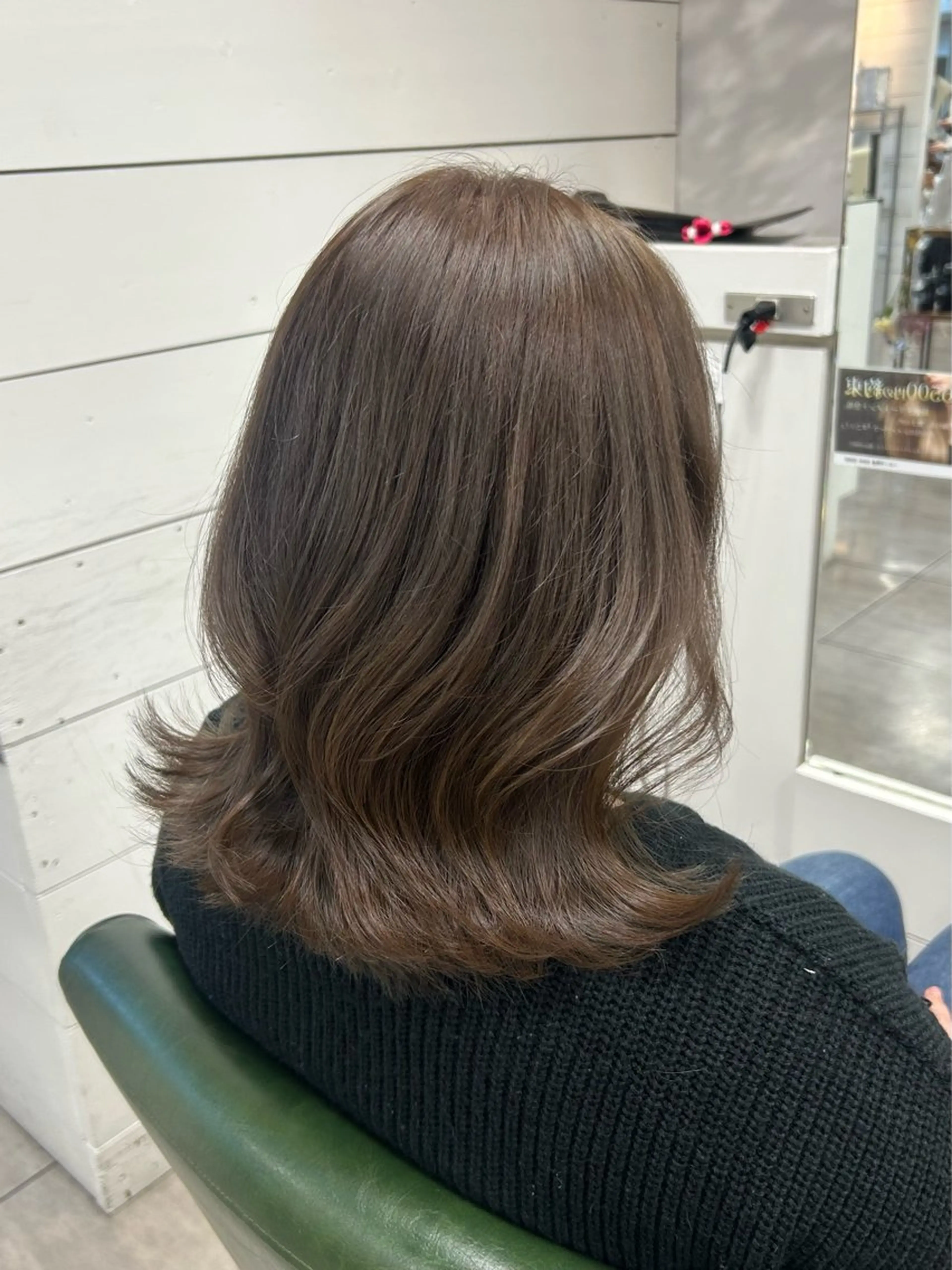 ミディアム カット ヘアカラー 🫧艶髪カラー🫧 森本くるみのヘアスタイル