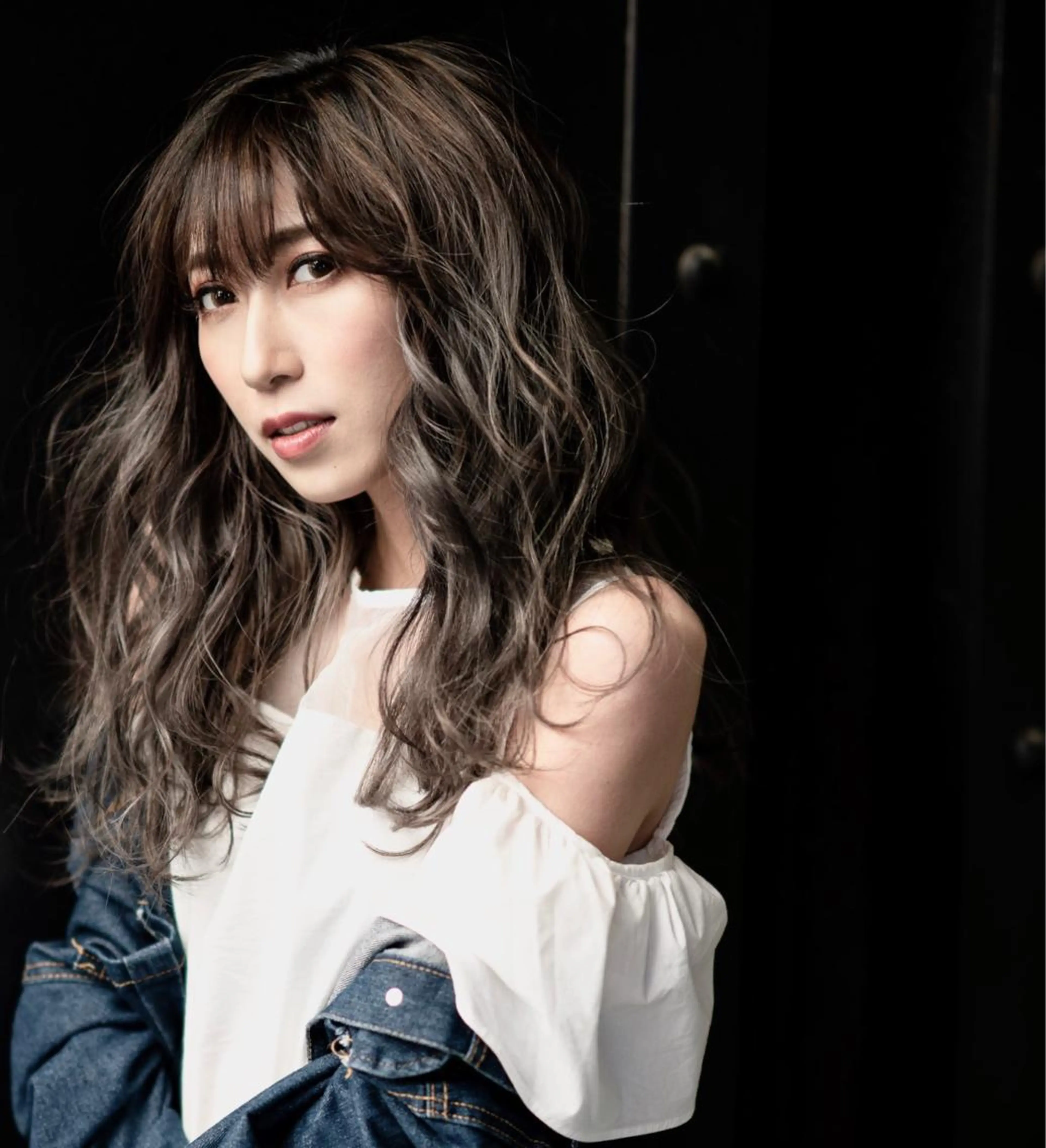 ロング カラー ハイライトカラー ハイライト エフェクトブリーチ エクステhiroのヘアスタイル