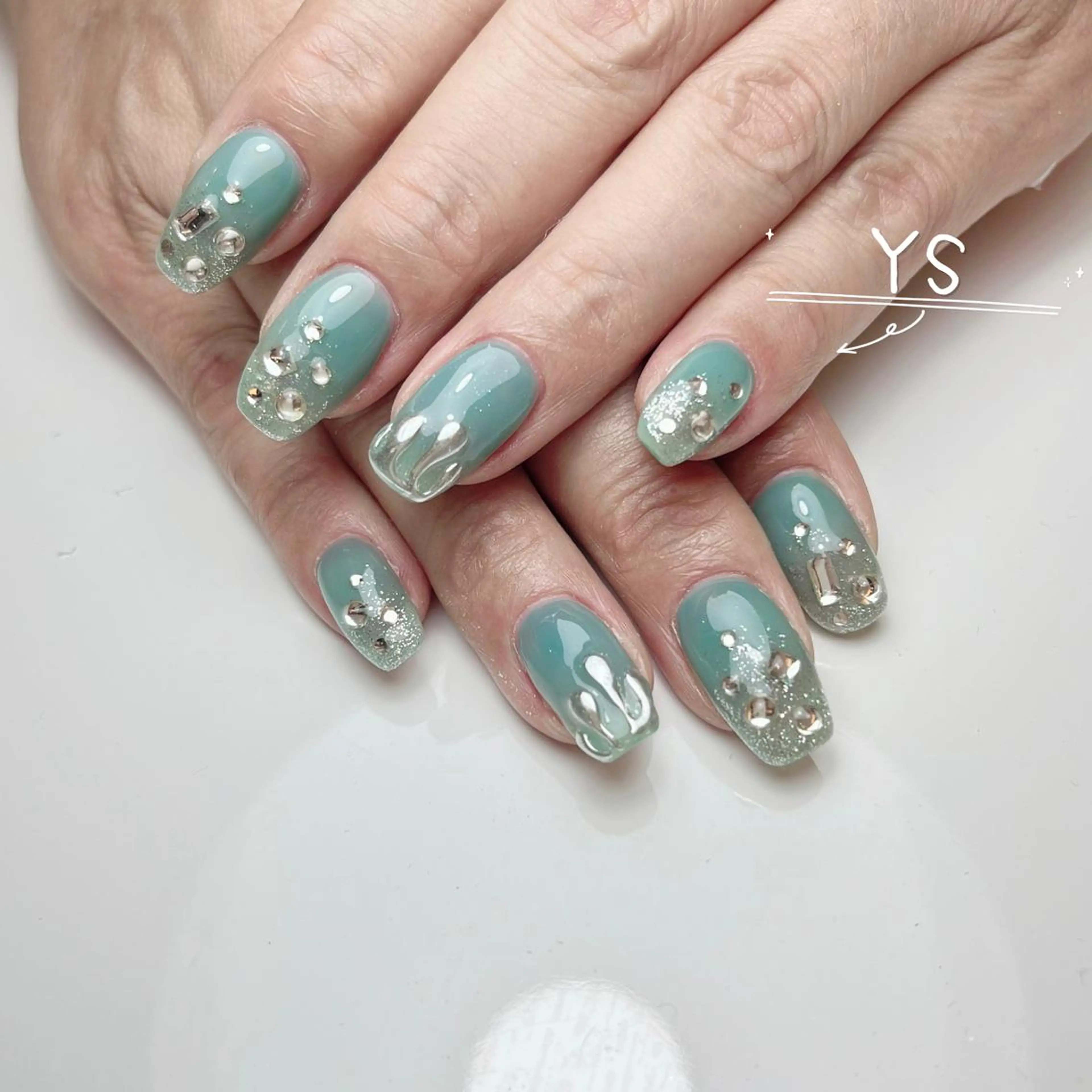 ネイル ハンドネイル YS Nailのネイルデザイン