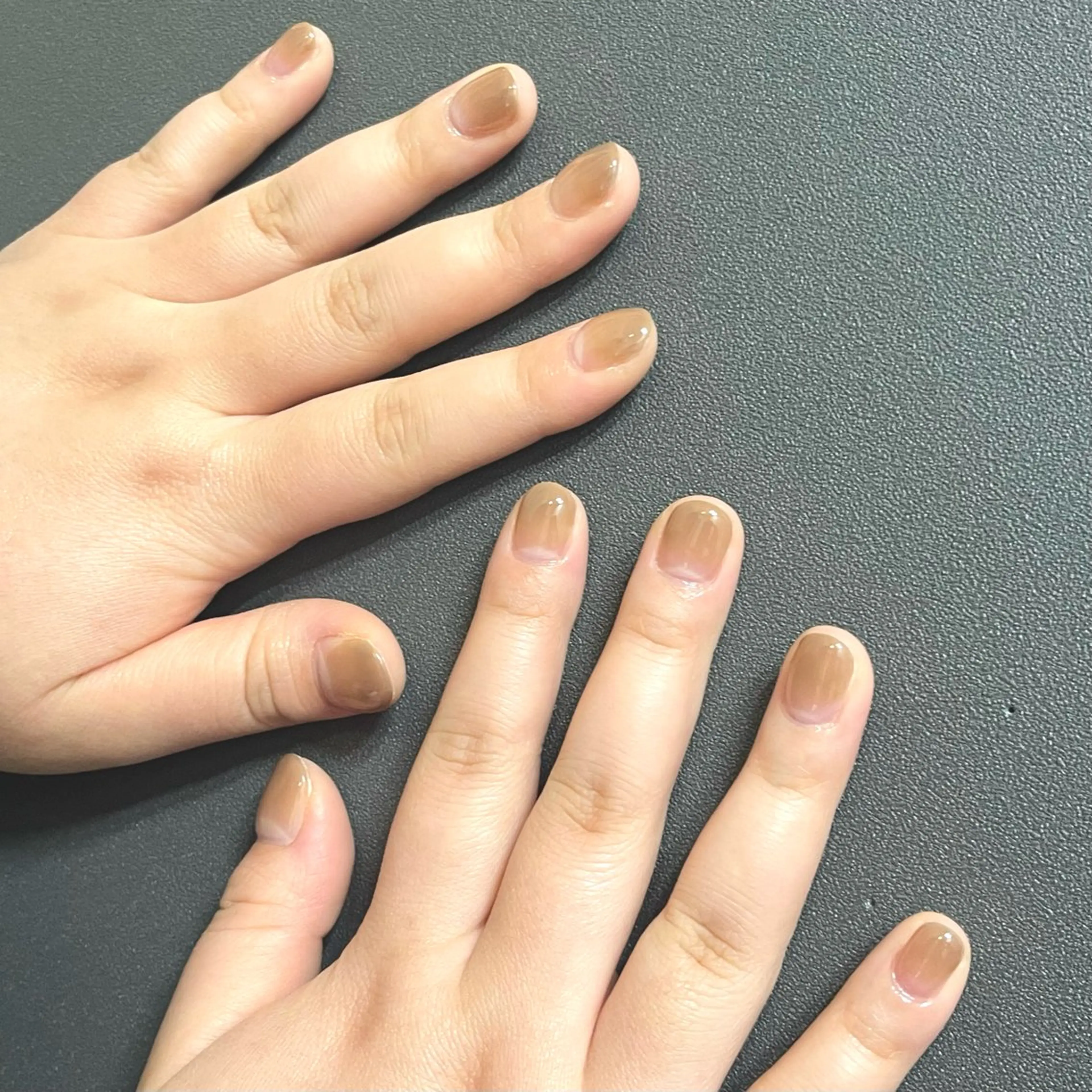 ネイル ブラウン グラデーション Lealea nのネイルデザイン
