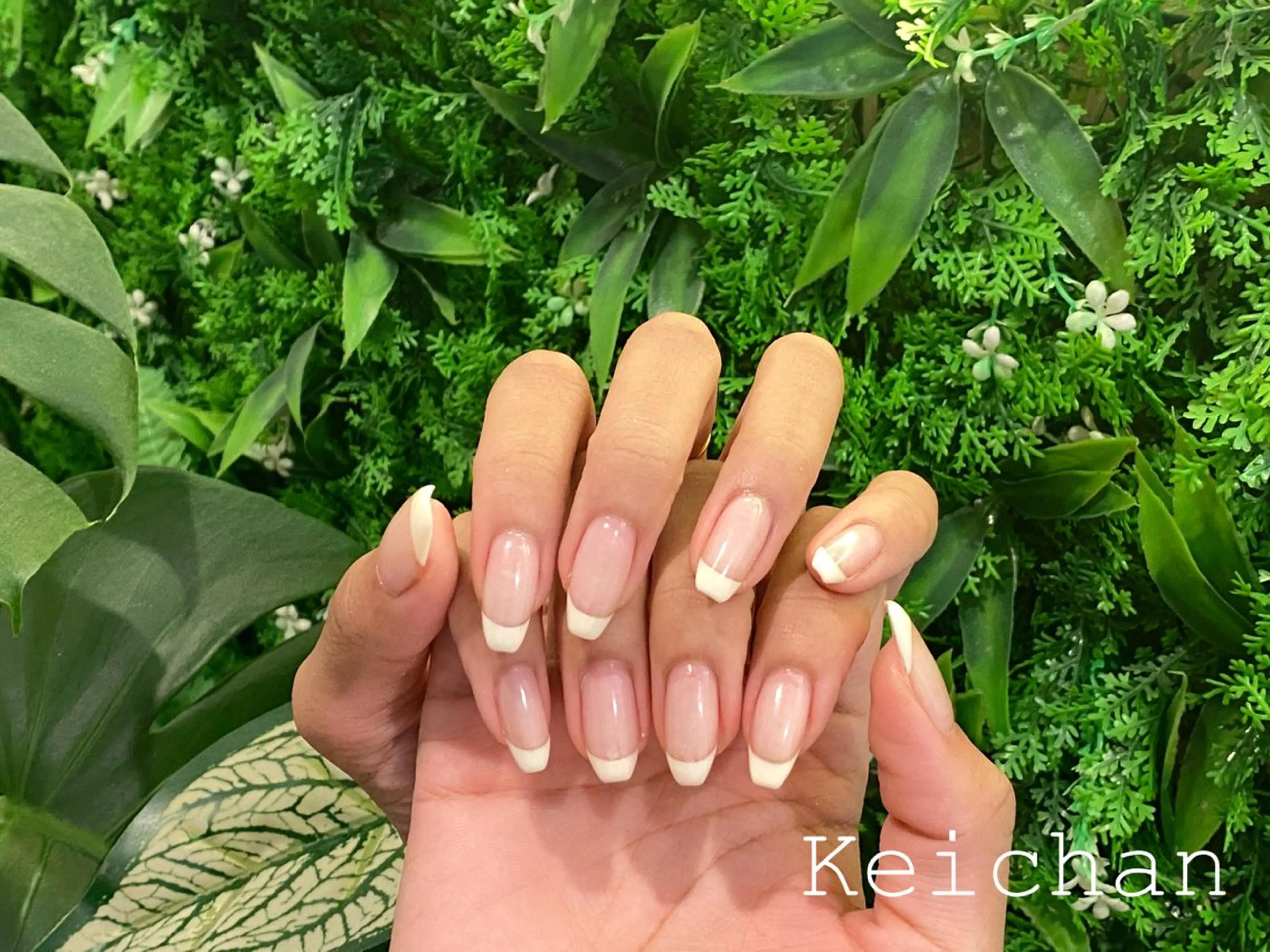 💅🏻フレンチネイル✨クリアベース✨初回ソフトジェルオフ無料の写真