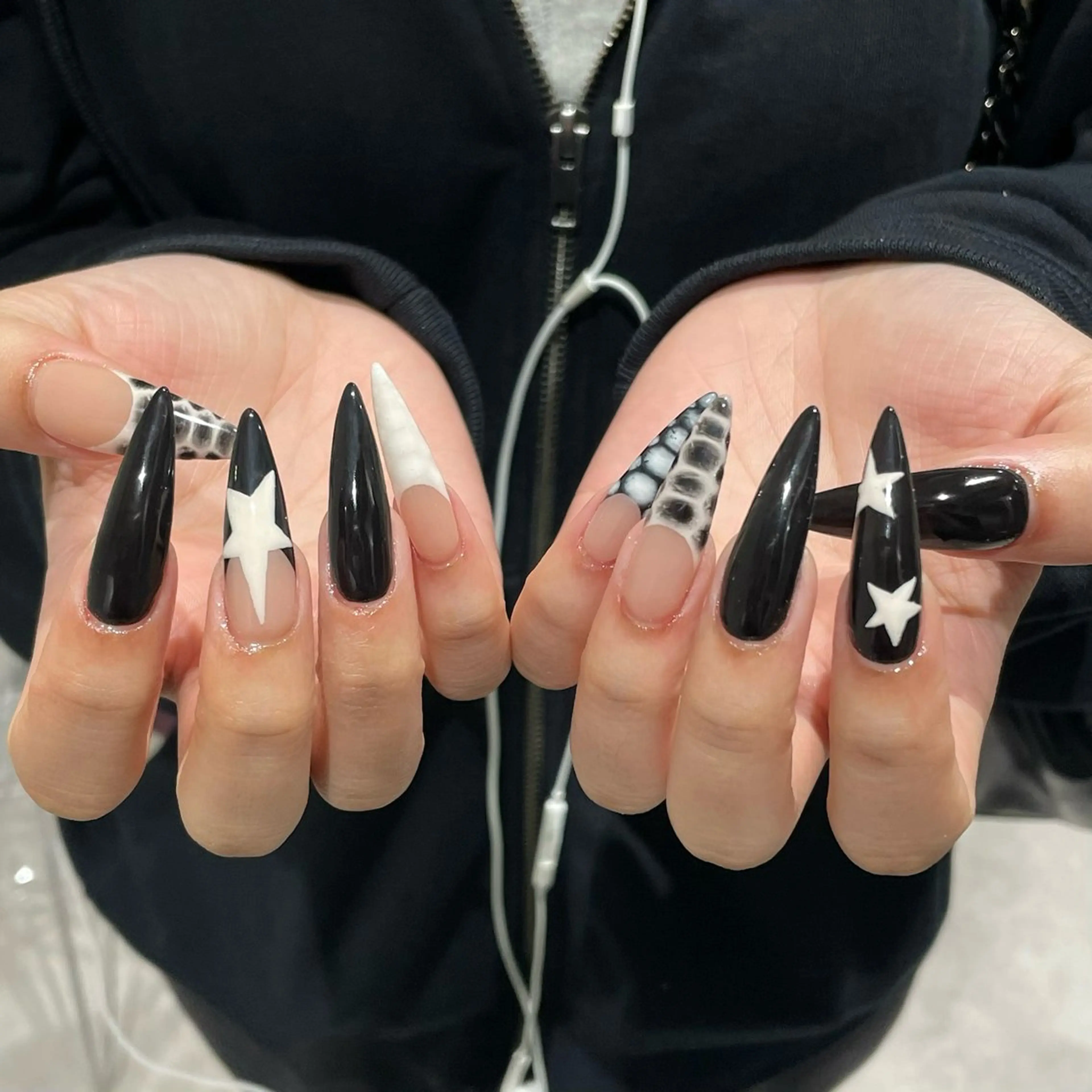 ネイル ハンドネイル IROHA NAIL Kurumi🪽🫧のネイルデザイン