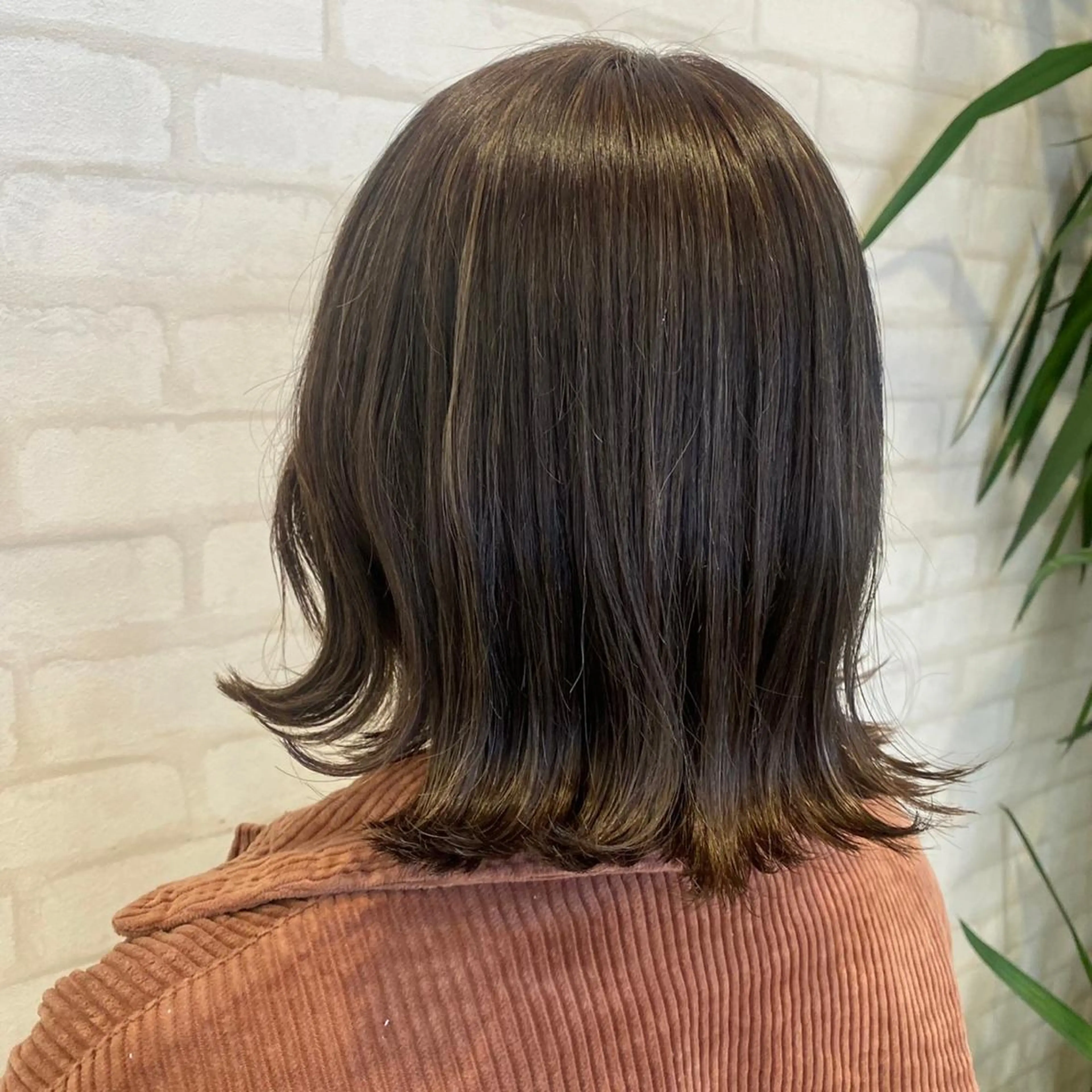 カラー vis fleur 日暮里所属・早坂 紅葉のヘアスタイル