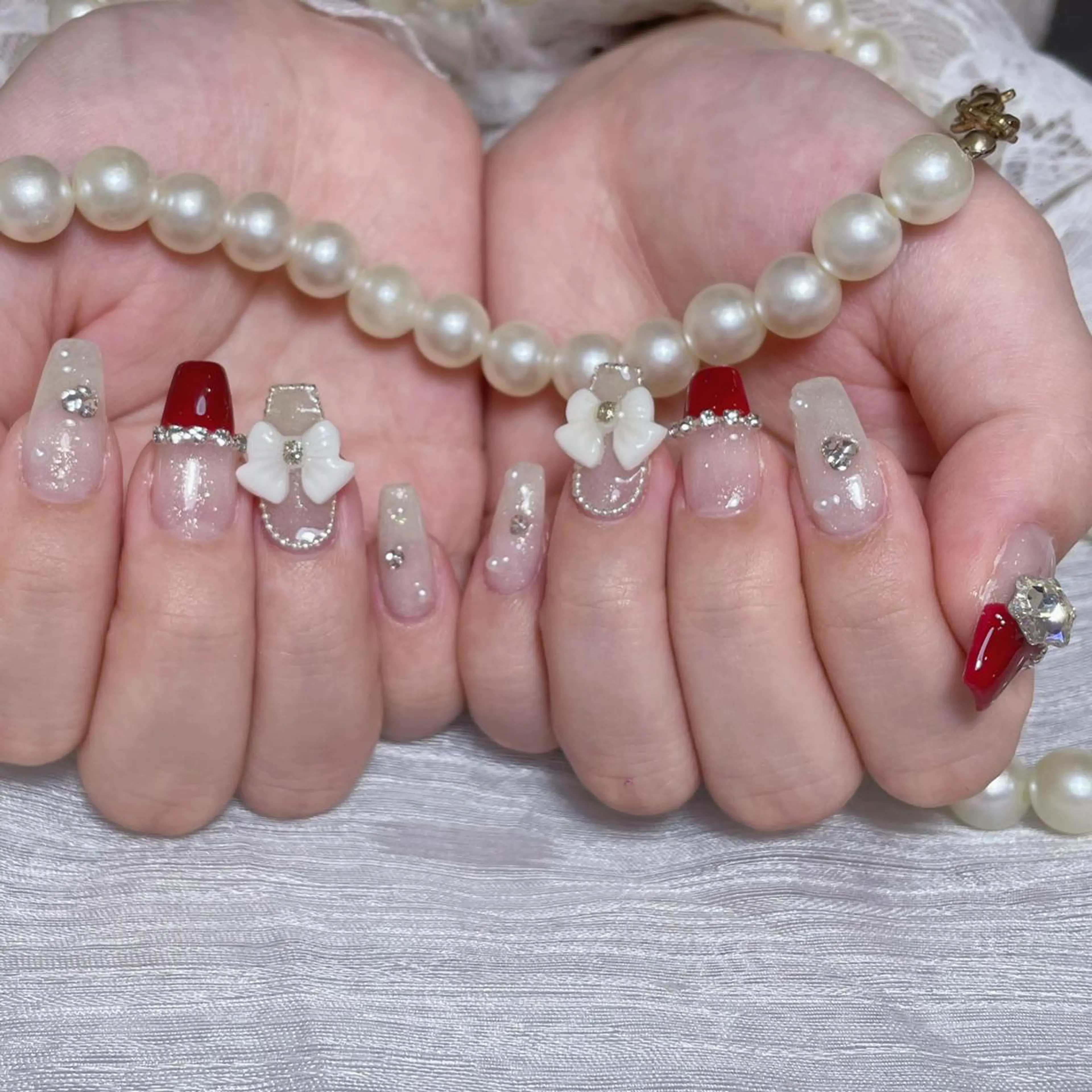 ネイル アートネイル オーロラネイル ガーリー キラキラネイル 韓国ネイル Nail Monsterのネイルデザイン