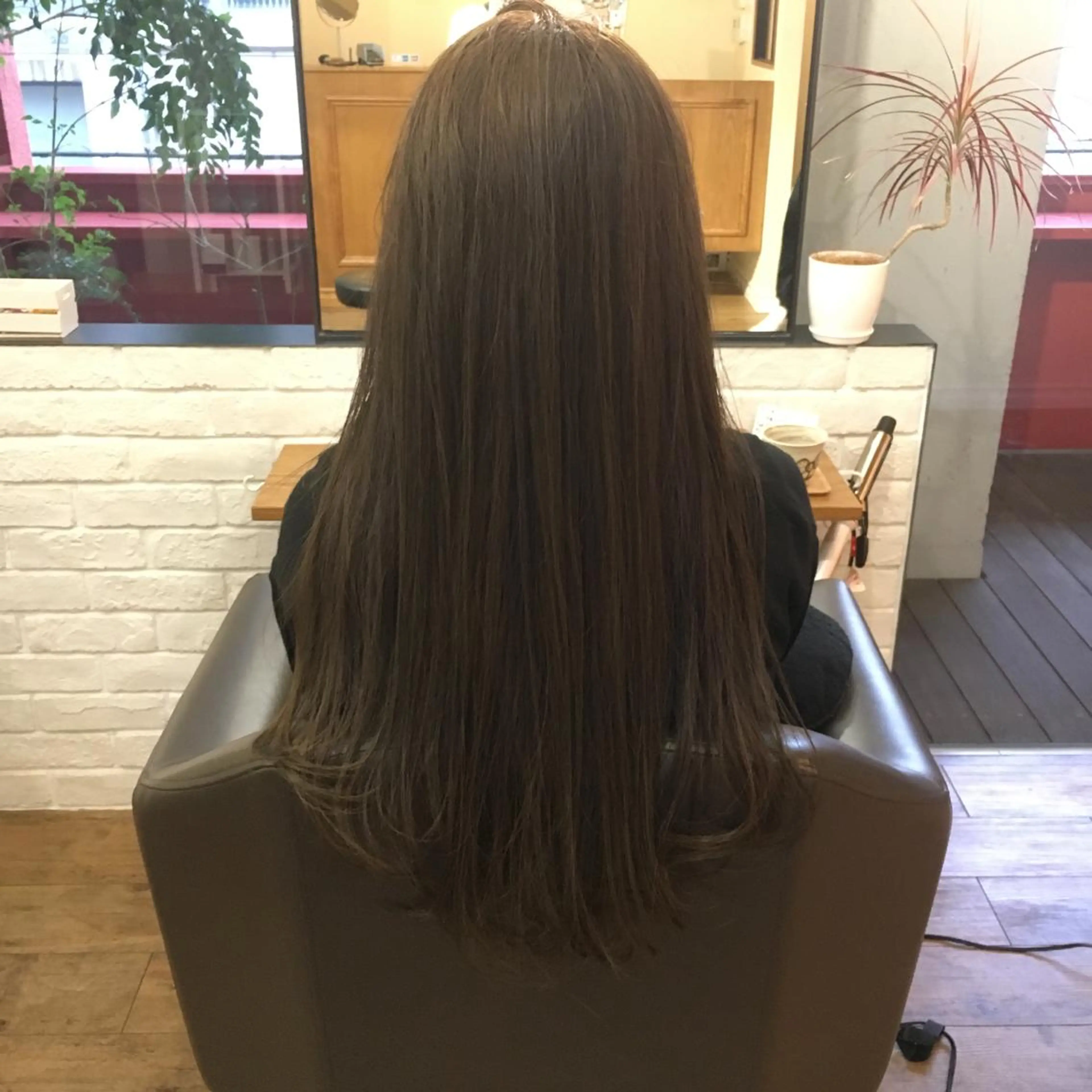 ロング カラー ブルーカラー ブルージュ 上川 美幸のヘアスタイル