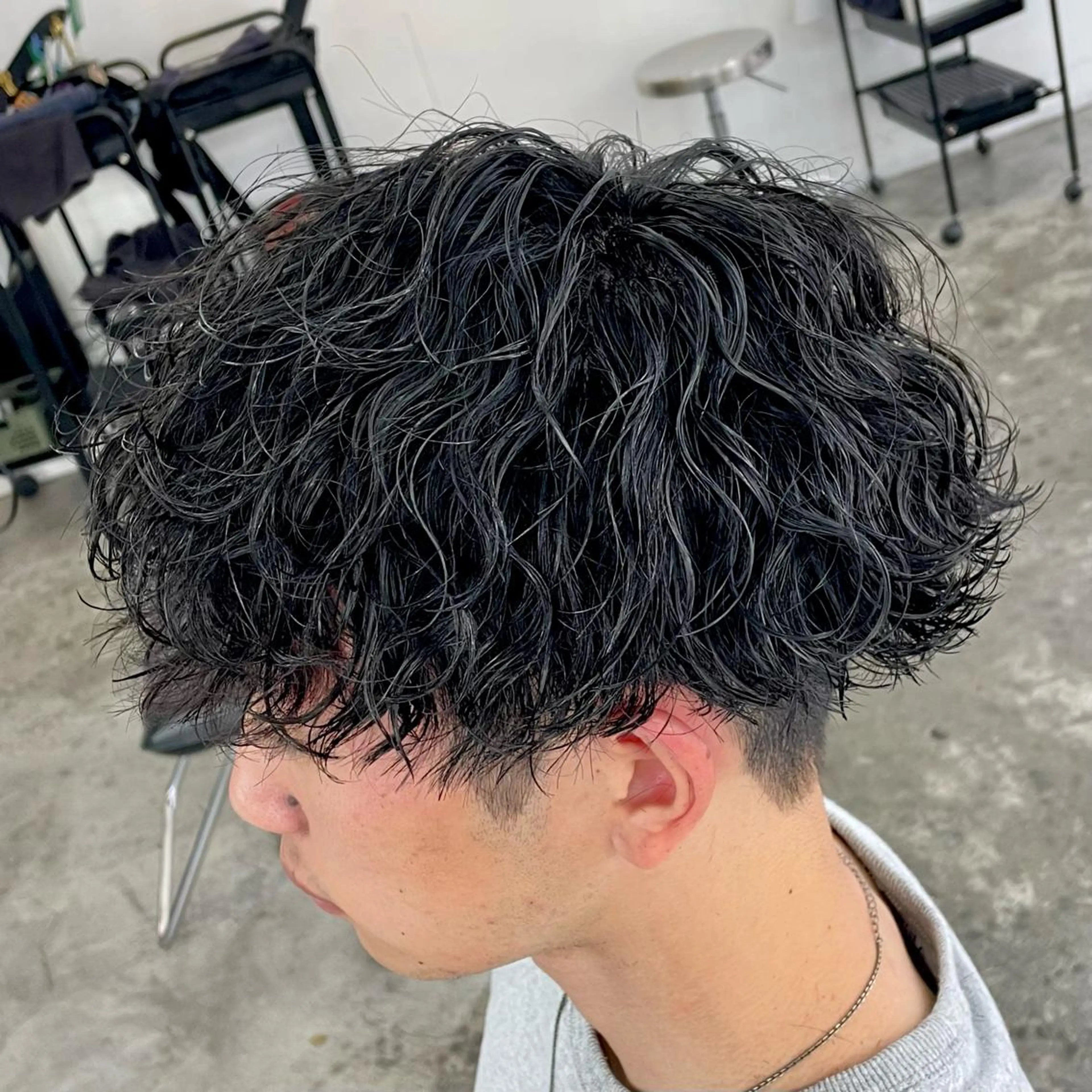 ショート パーマ メンズ 波巻きパーマ カット パーマ メンズ特化美容師/ 藤戸 椋のヘアスタイル