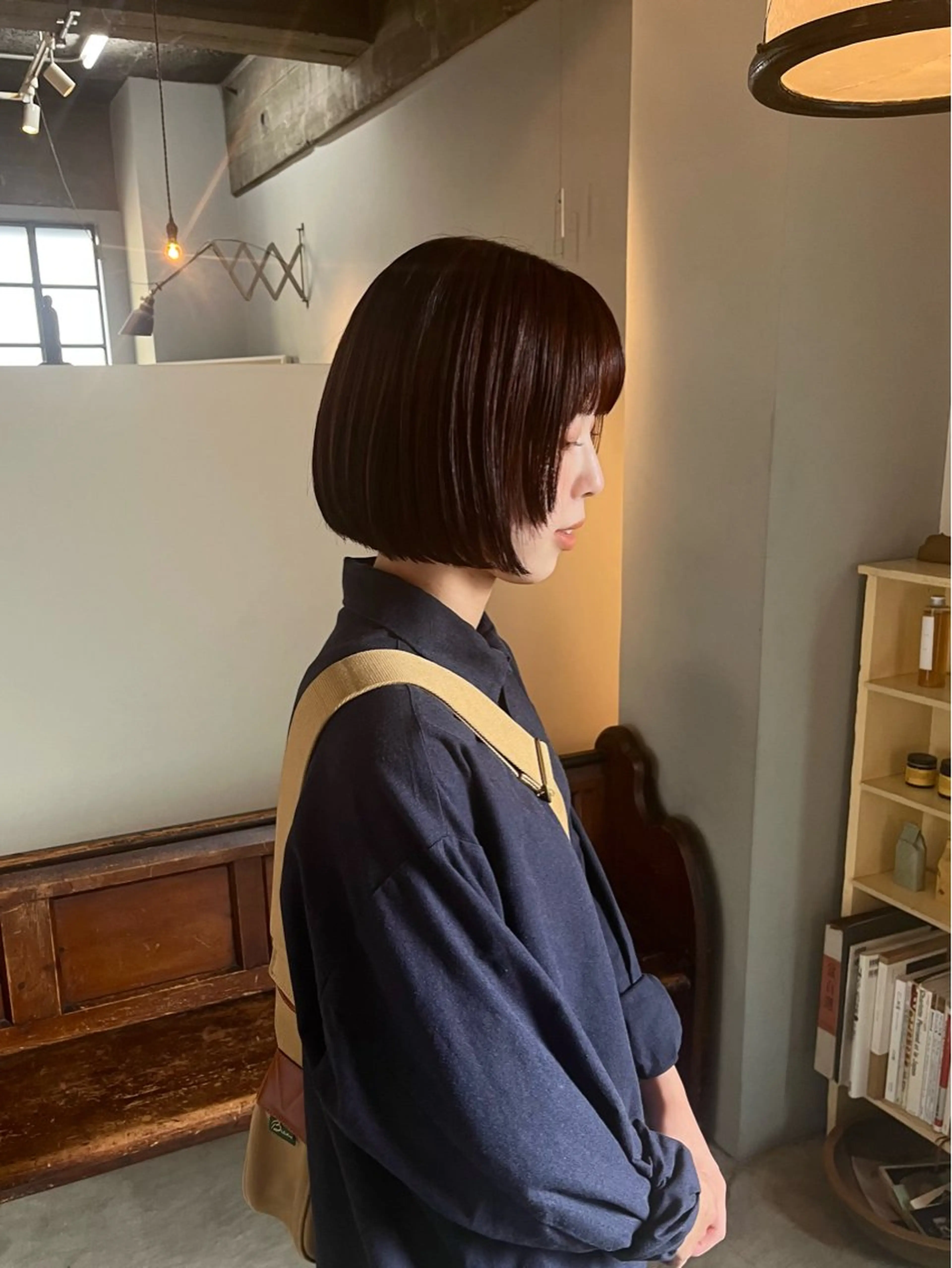 ショート カラー ワンレンボブ ブリーチ ボルドーカラー ブリーチなしカラー ボブ room3 なおこのヘアスタイル