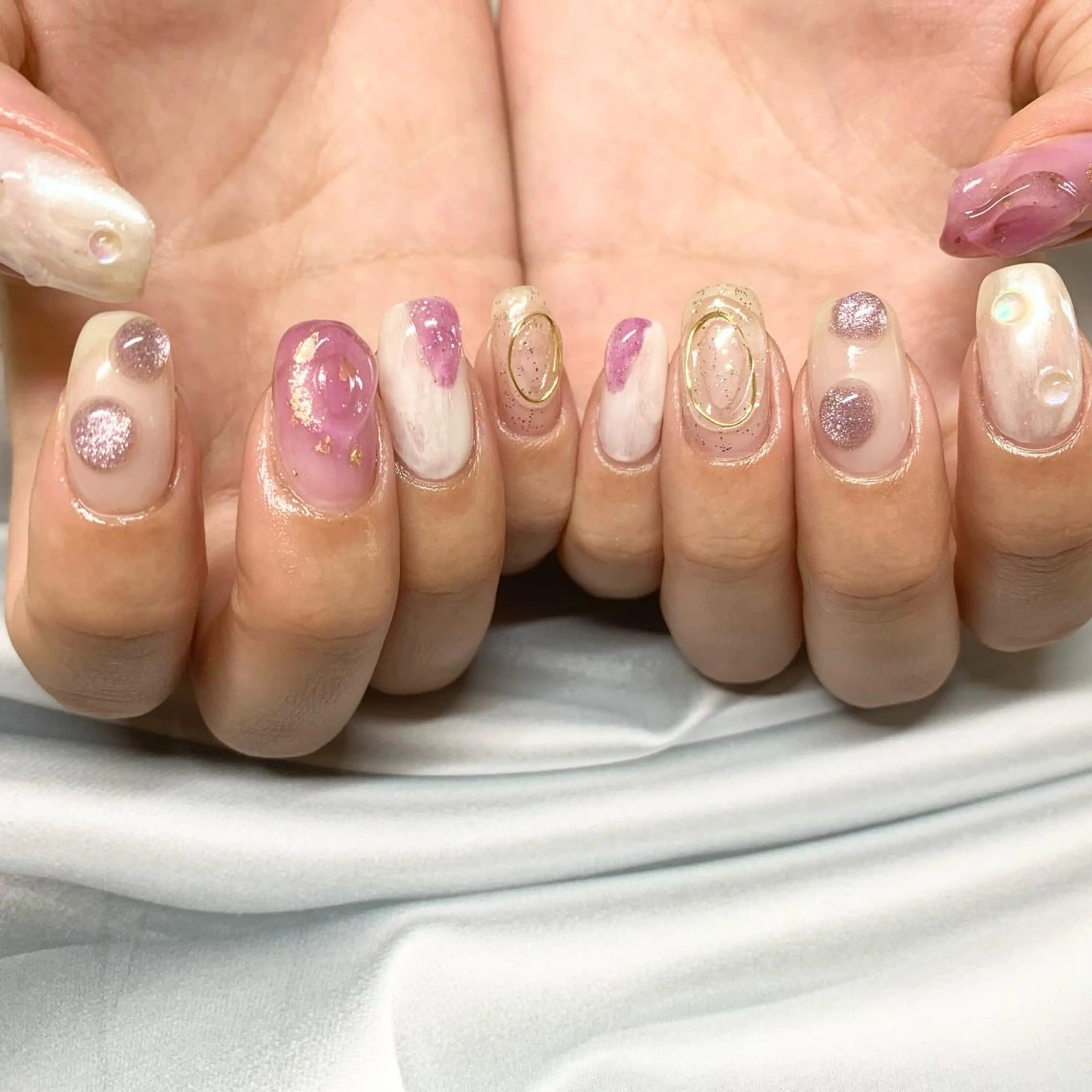 ネイル ハンドネイル ウシク ミユキのネイルデザイン