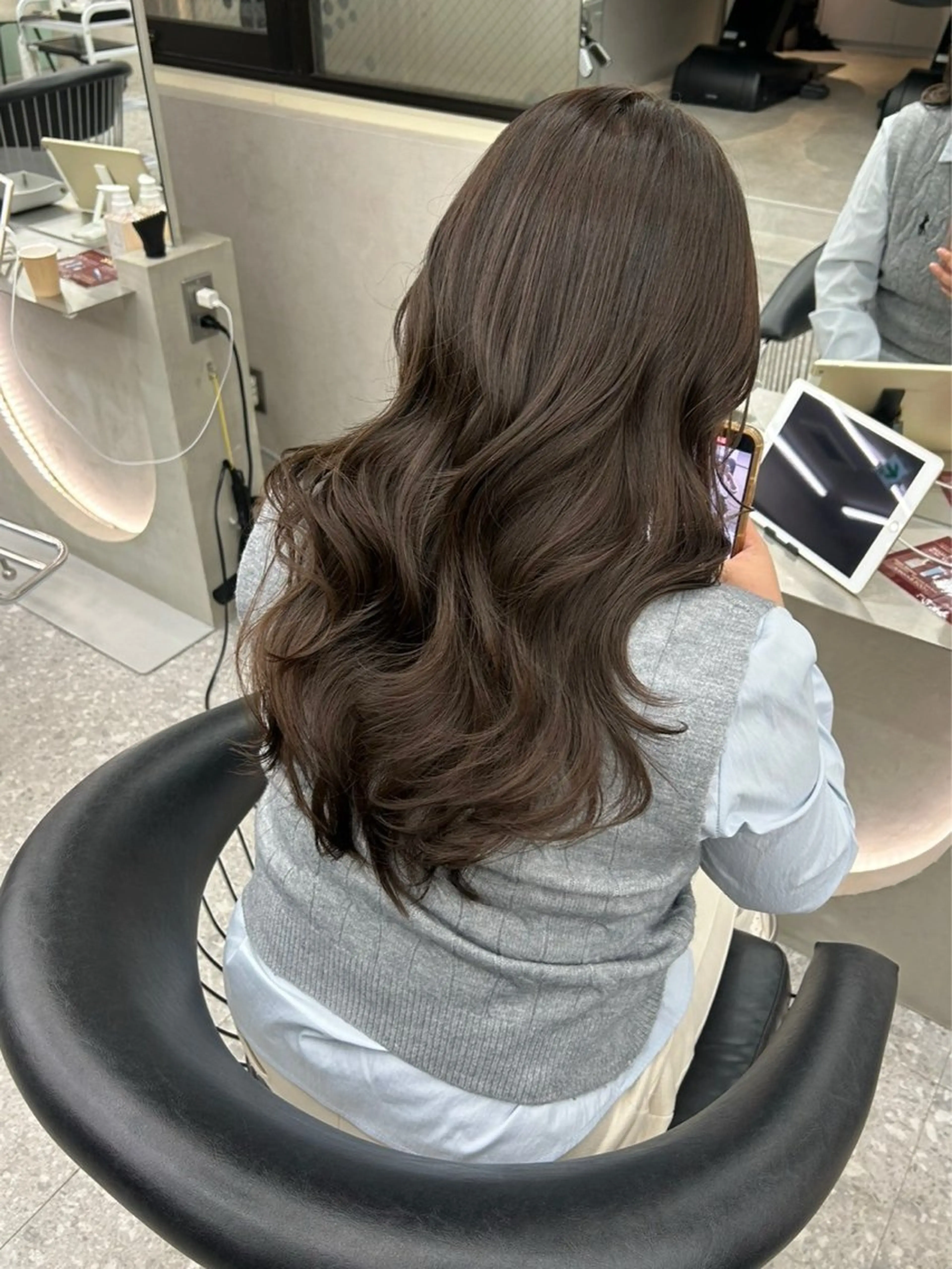 ロング カラー トリートメント ヘアカラー トリートメント 韓国🇰🇷レイヤー 透明感/秀瑛🩶のヘアスタイル