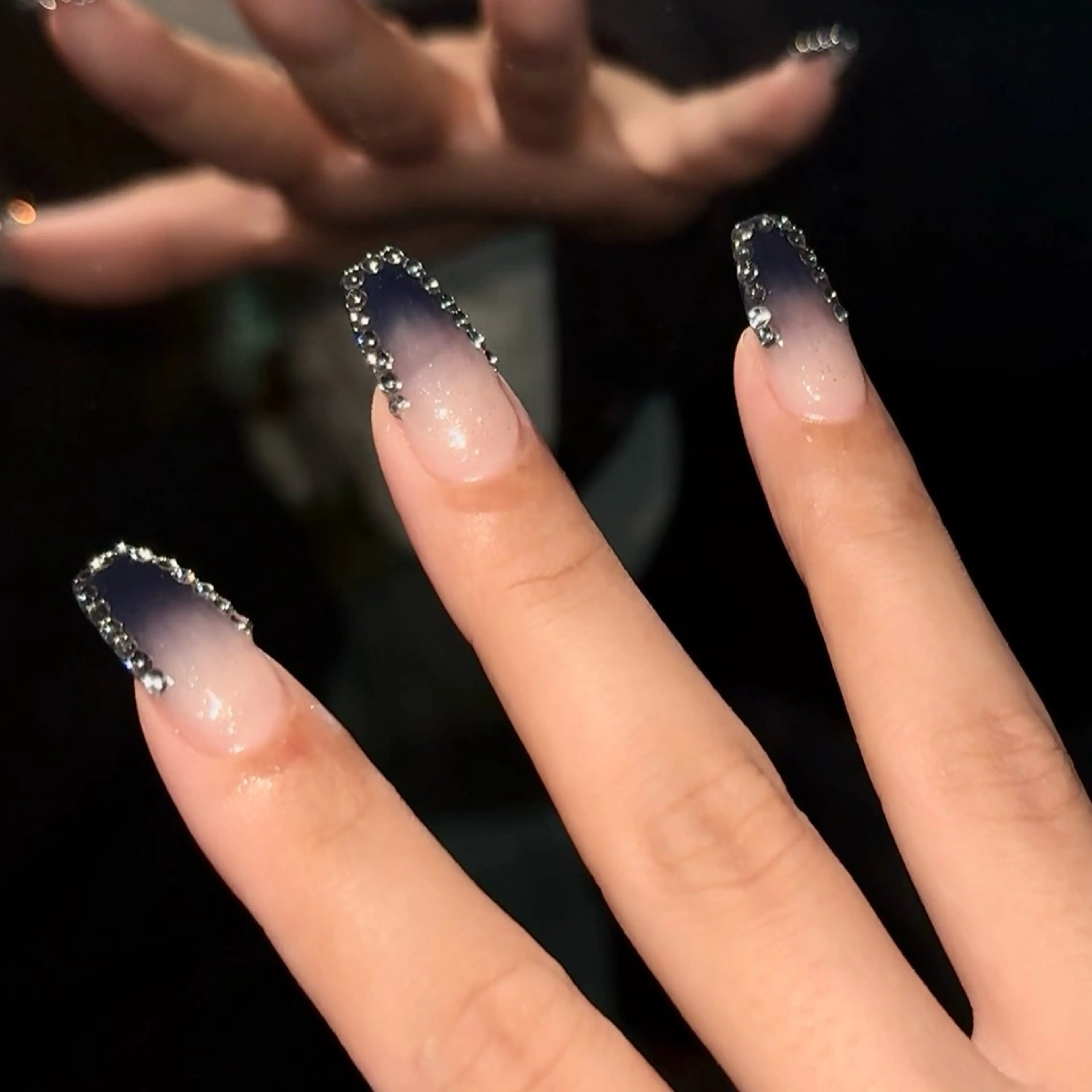 ネイル ストーンネイル ハンドネイル Sarina ⋆⭒˚のネイルデザイン