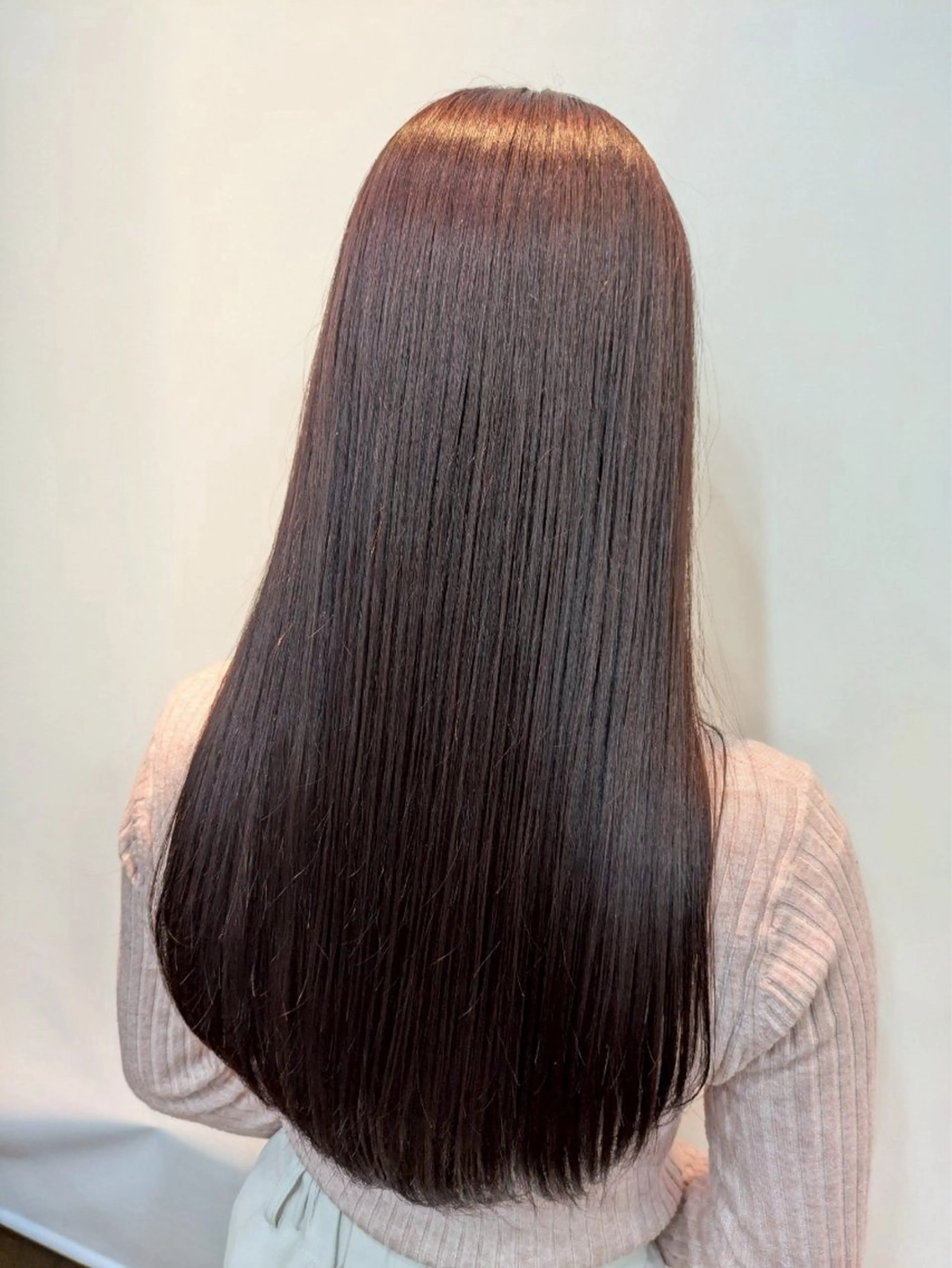 ロング ヘアカラー トリートメント 佐藤 琴海のヘアスタイル