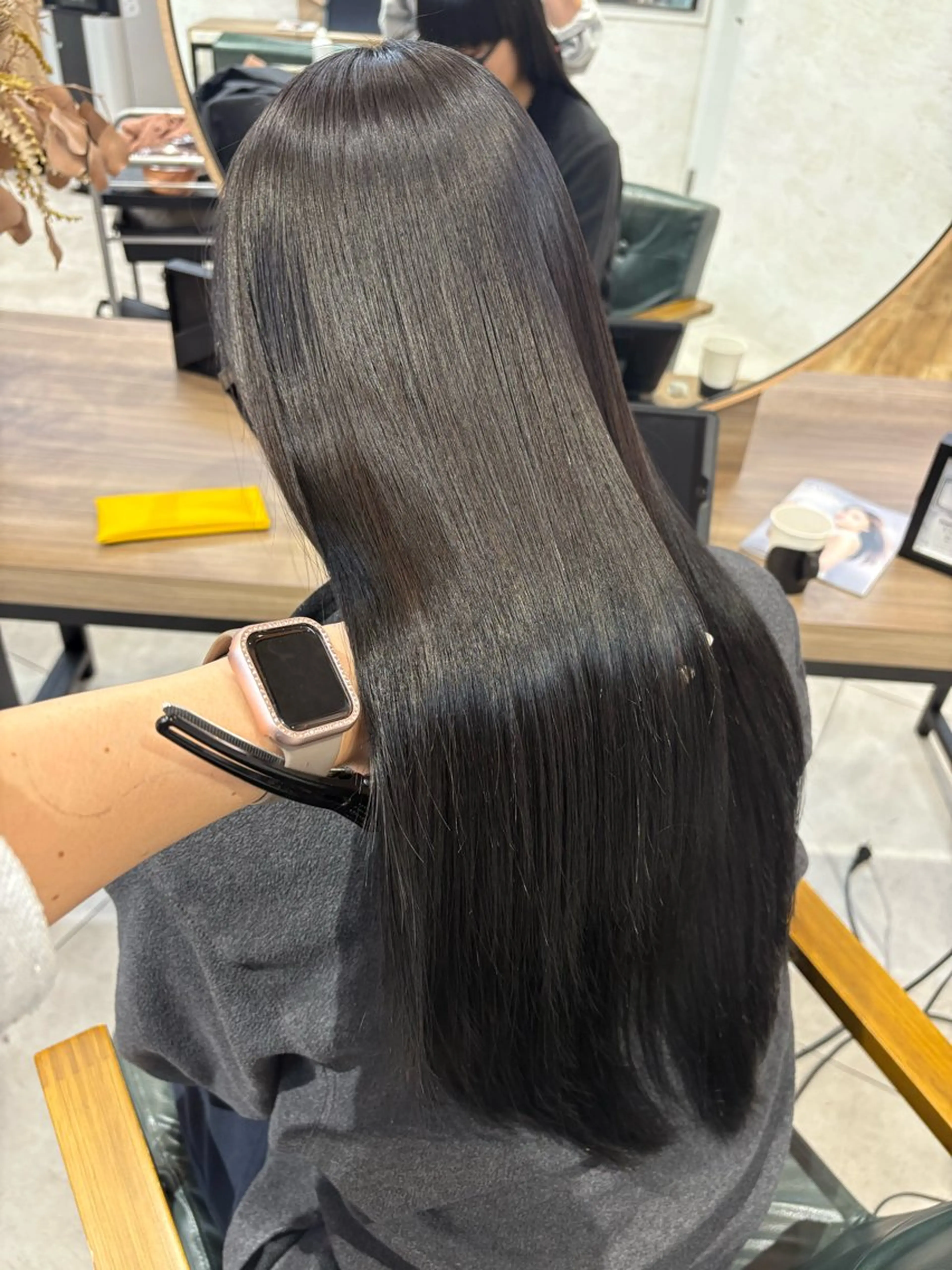 ロング ヘアカラー 🧸艶ブリーチ/深み カラー🌺Noa🌺のヘアスタイル