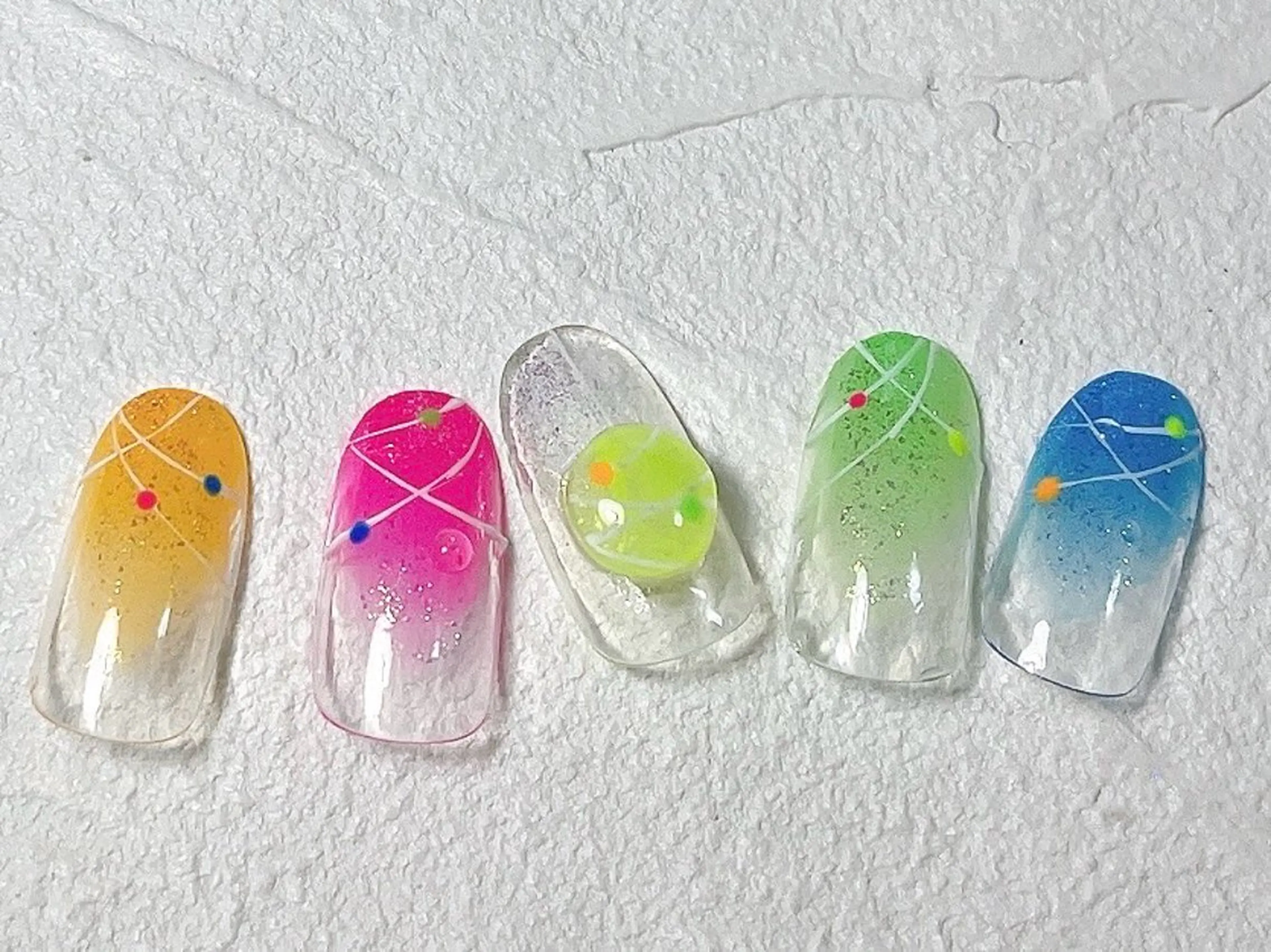 ネイル フットネイル ジェルネイル パラジェル 夏ネイル ヨーヨーネイル ハンドネイル kiki nail 二子玉川のネイルデザイン