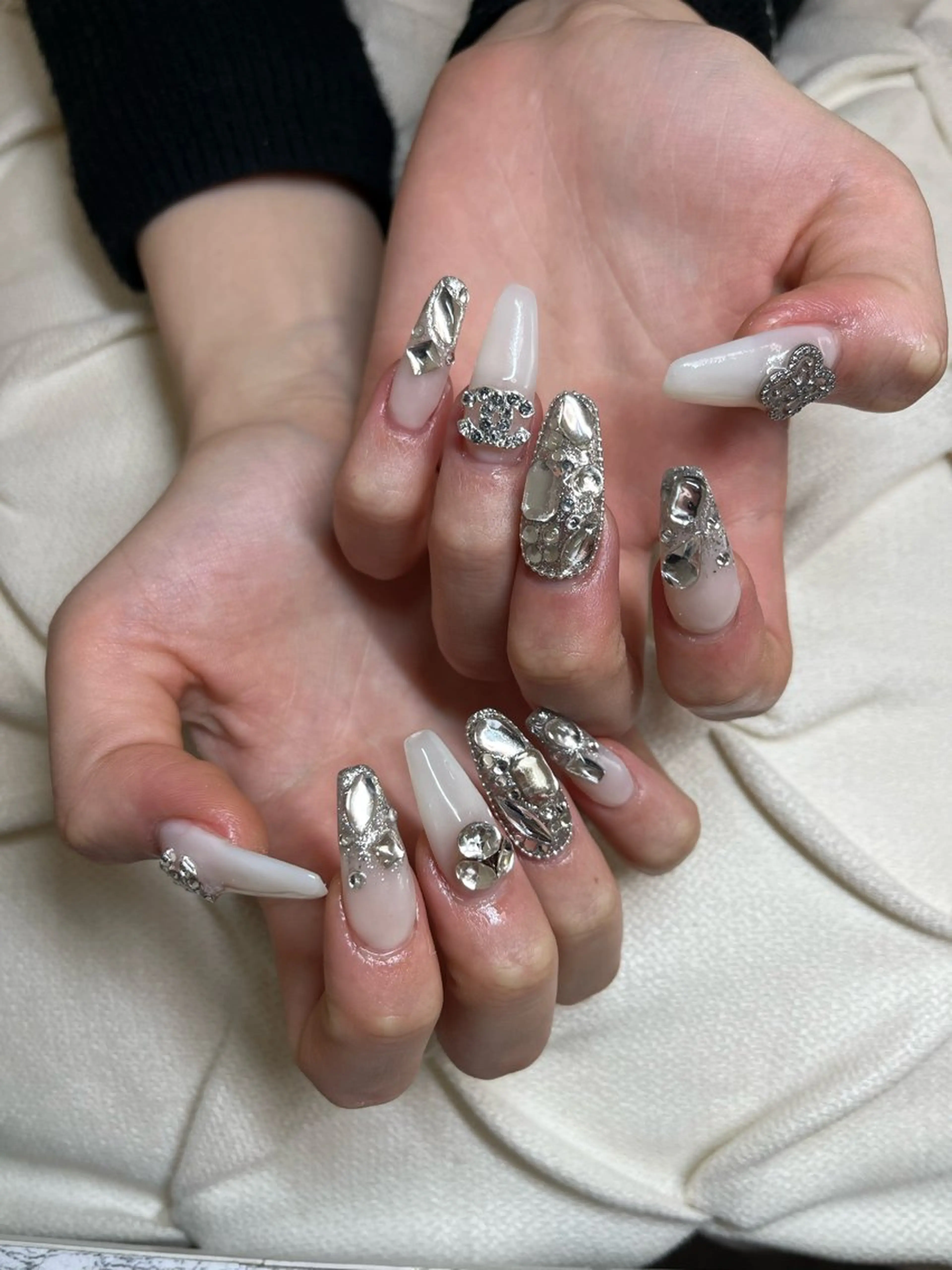 ネイル ハンドネイル nail.salon .Reversalのネイルデザイン