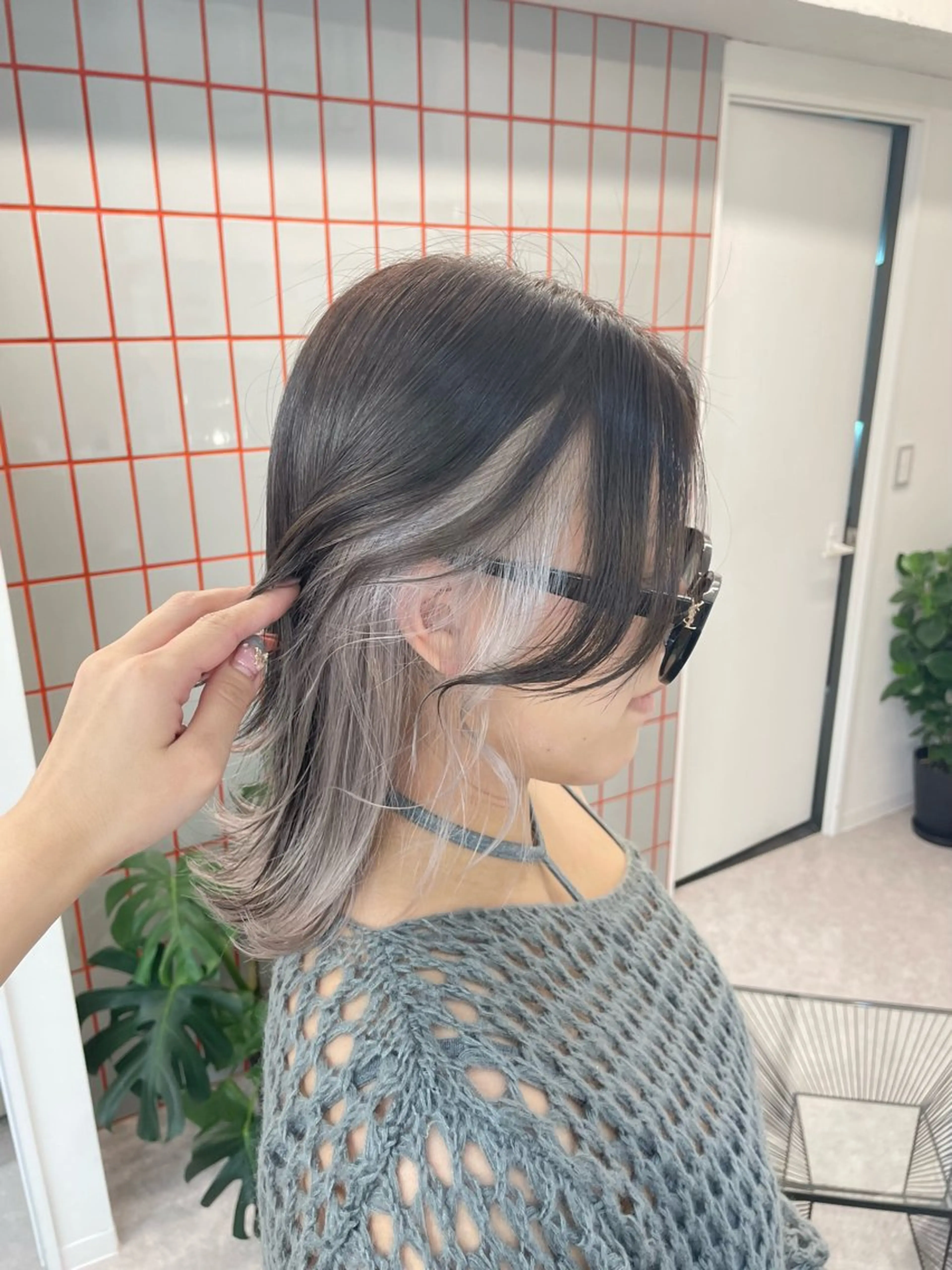 ミディアム ヘアカラー 韓国ハイトーン🦋 hikariのヘアスタイル
