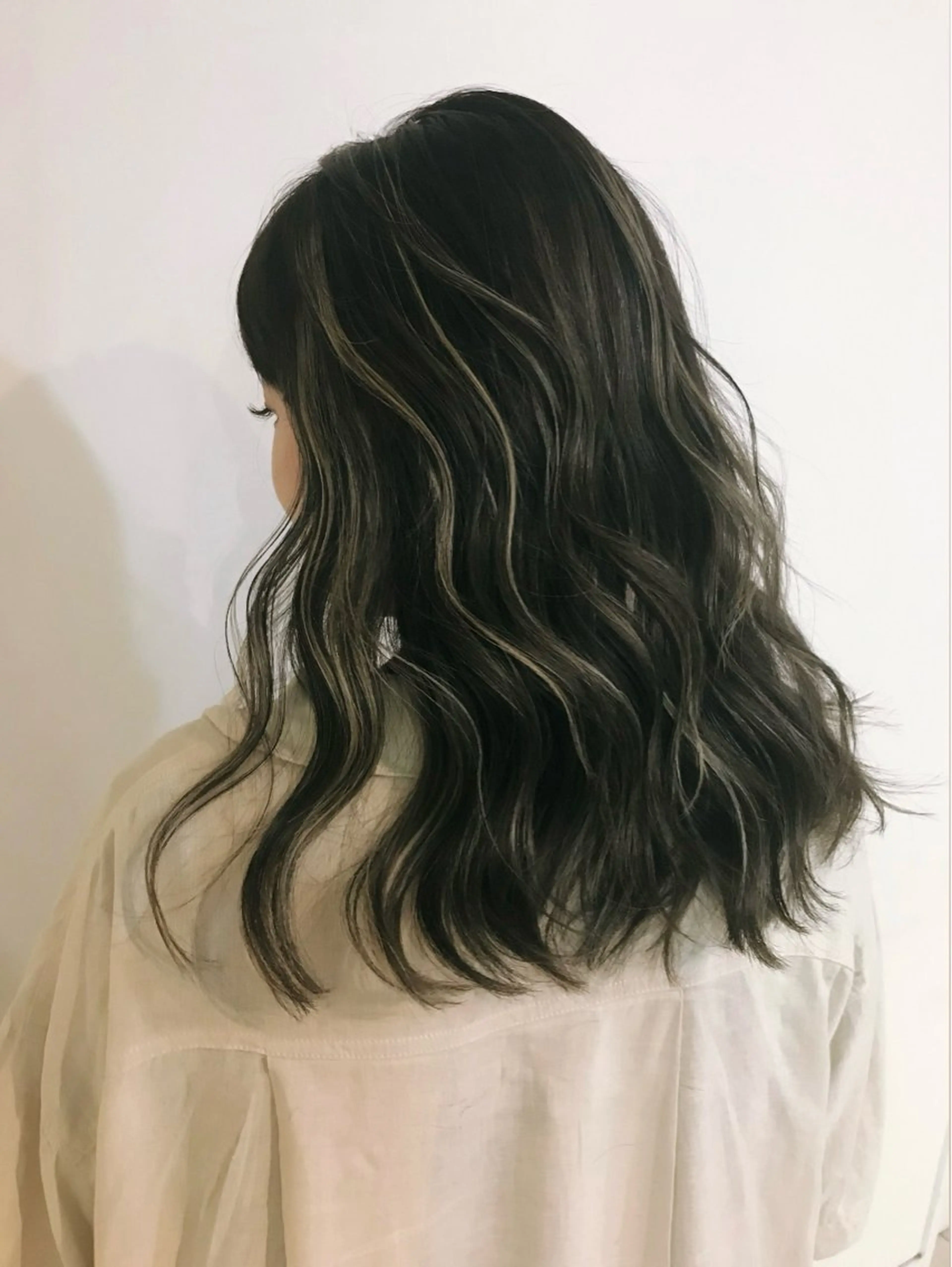 セミロング カラー ヘアカラー トリートメント ヘアセット ベージュ/ブリーチ /経堂/sana🌱のヘアスタイル