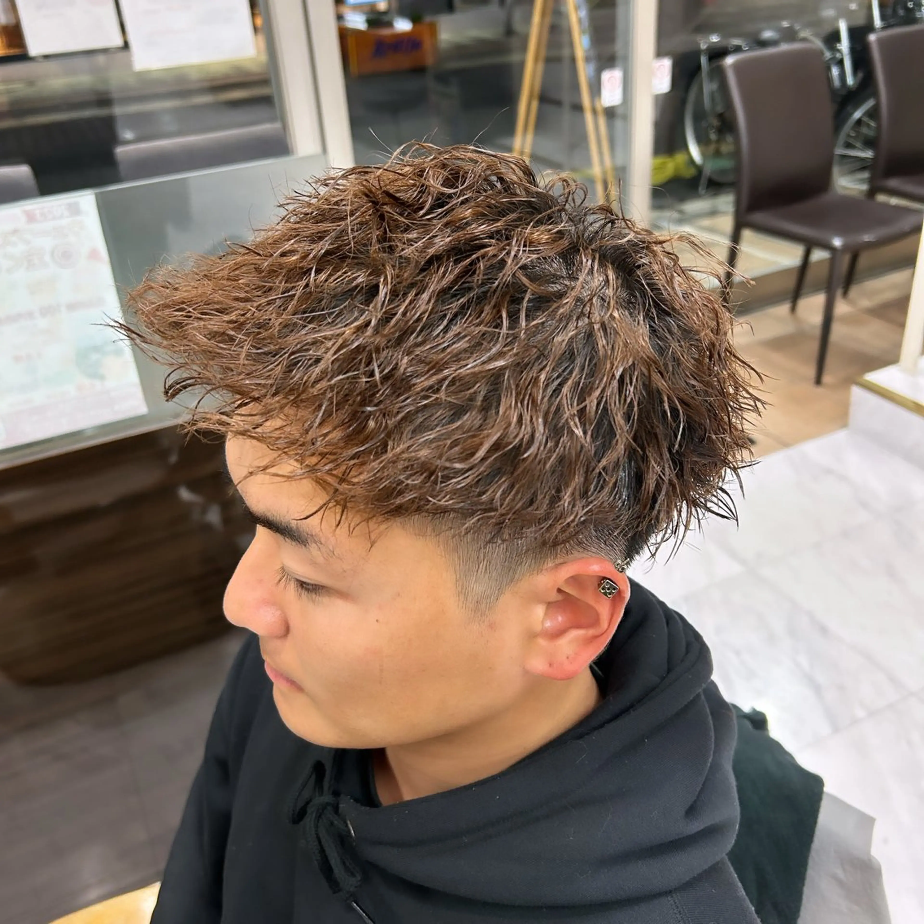 ショート パーマ メンズ メンズパーマ メンズツイストパーマ ツイストパーマ カット パーマ トリートメント メンズパーマ 💈後閑和真💈のヘアスタイル