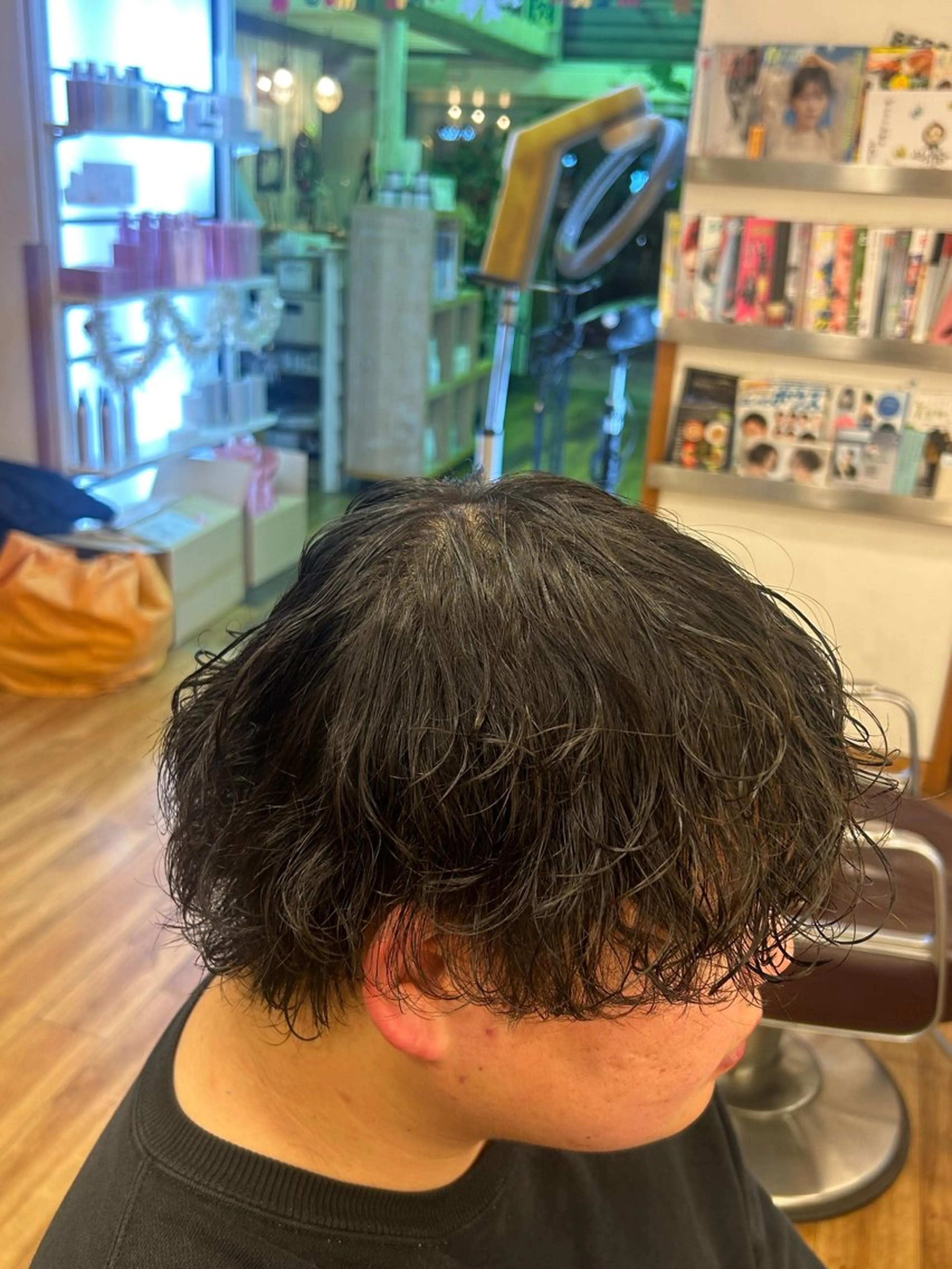 パーマ メンズ カット パーマ メンズ/パーマ/ 波巻き/サーフカールのヘアスタイル