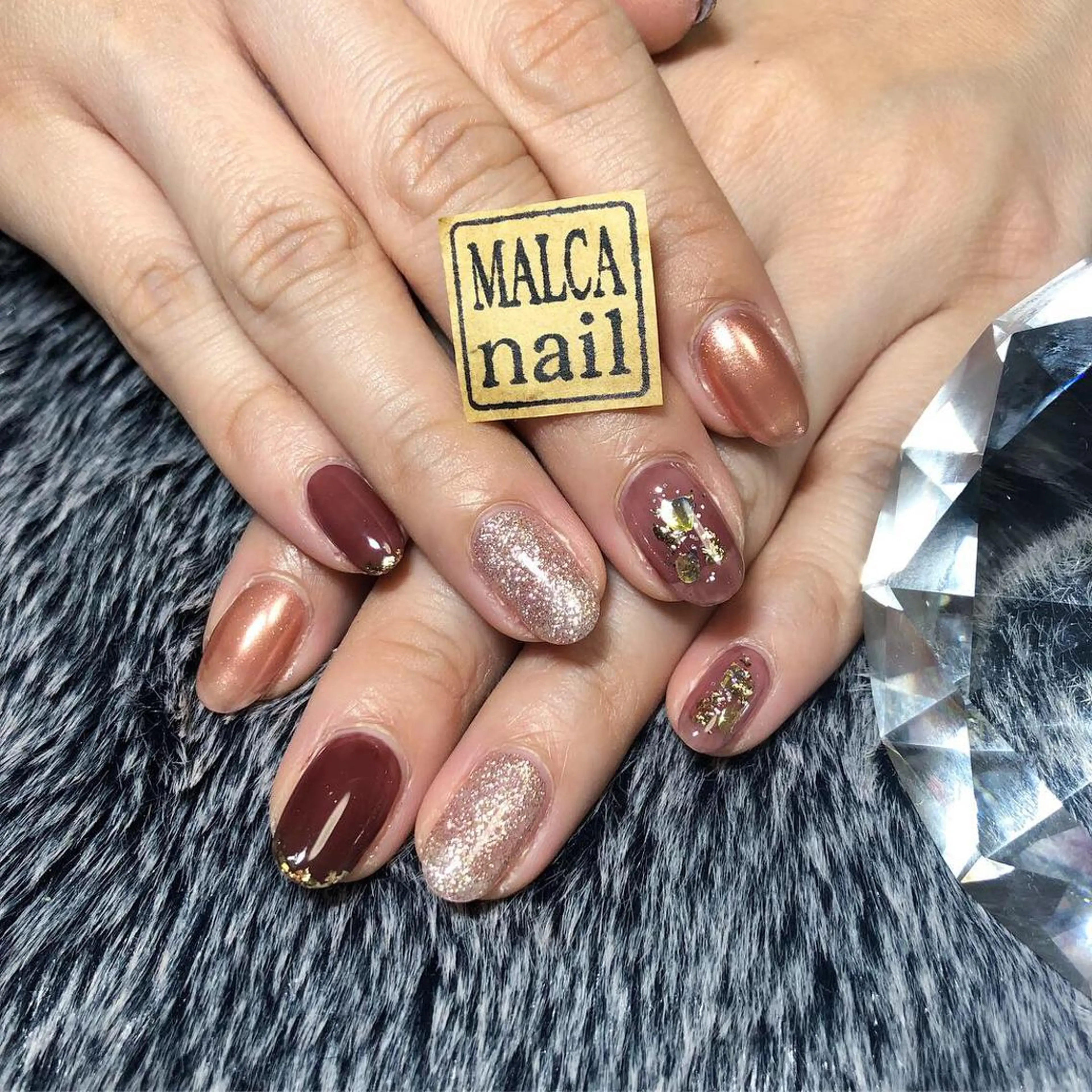 ミディアム カラー パーマ キッズ マツエク・マツパ ハンドネイル MALCAnail(マルカネイル)所属・荒木 莉奈のネイルデザイン