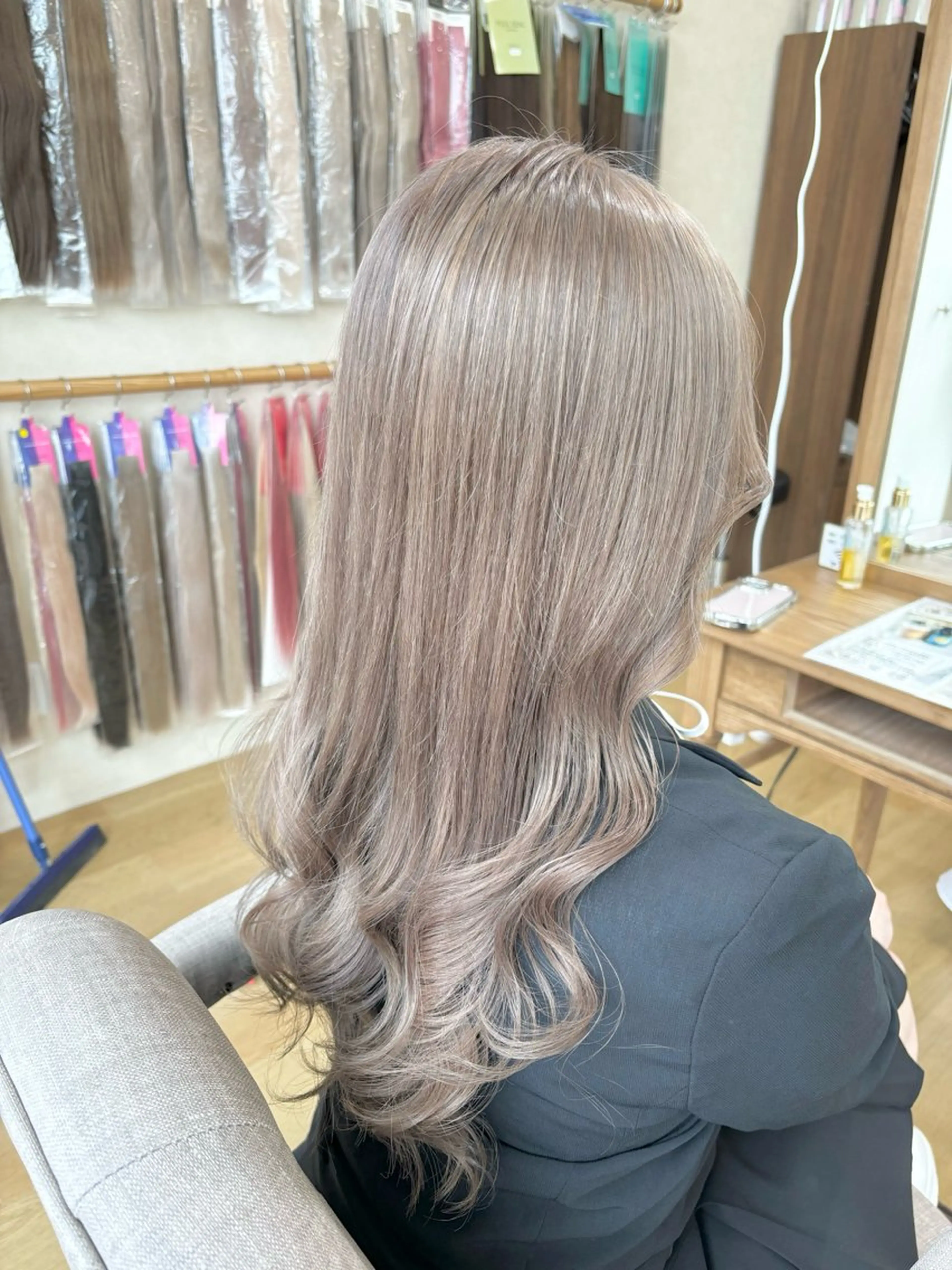 カラー 坂野 結子のヘアスタイル