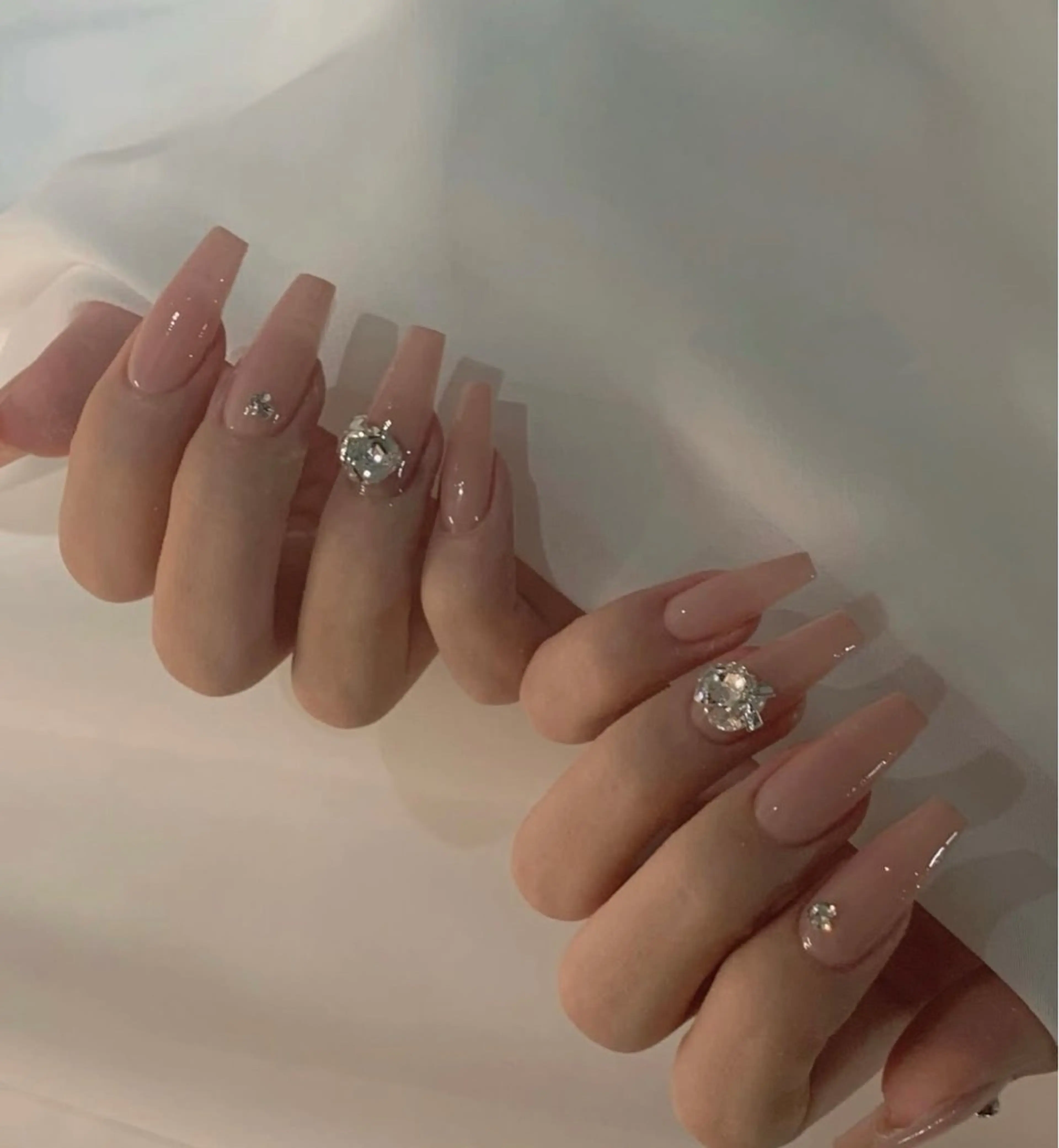 ネイル ハンドネイル BERA NAILSのネイルデザイン
