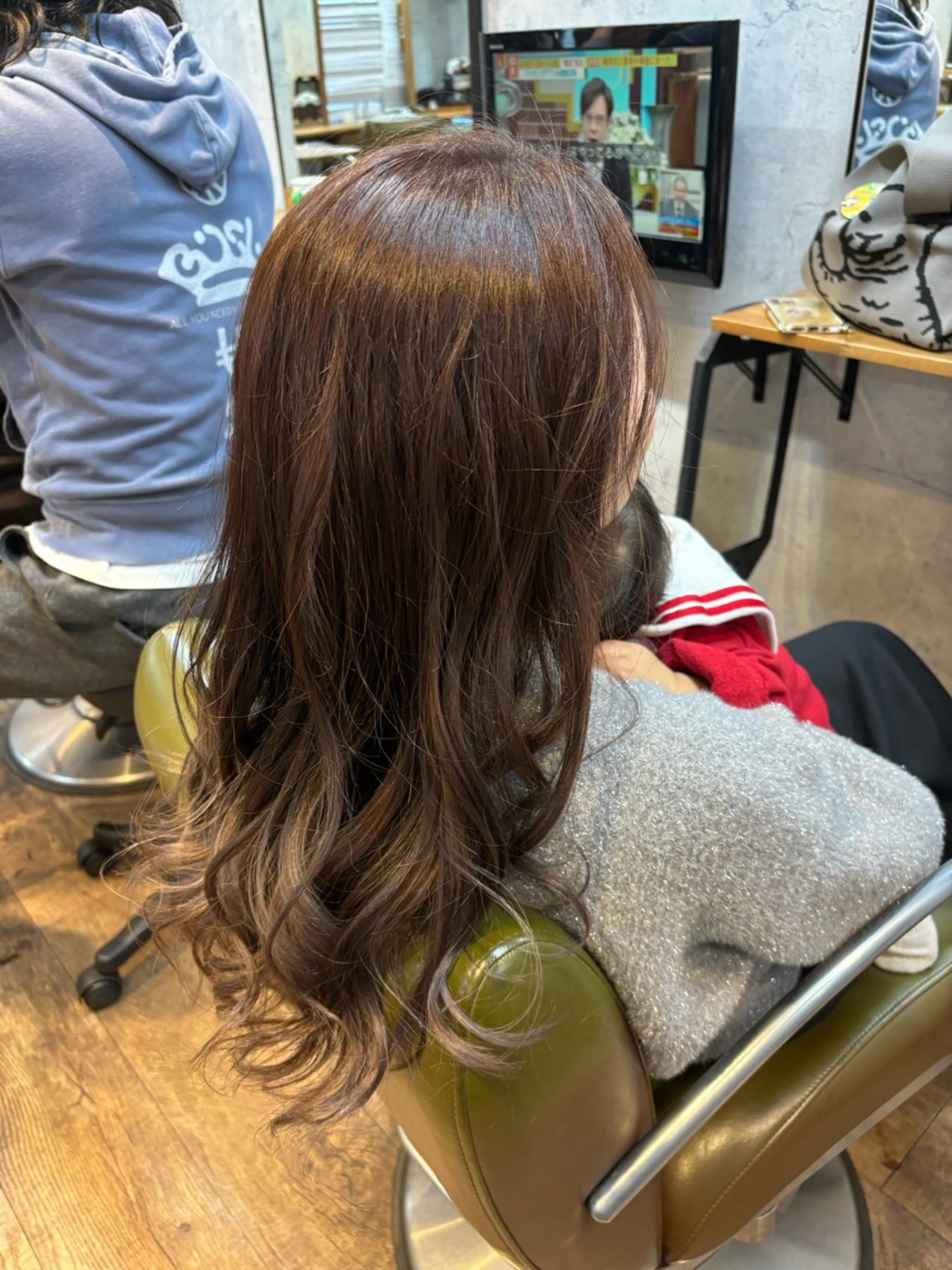 セミロング カラー アッシュ バイオレットカラー バイオレットアッシュ 松井 敬太郎のヘアスタイル
