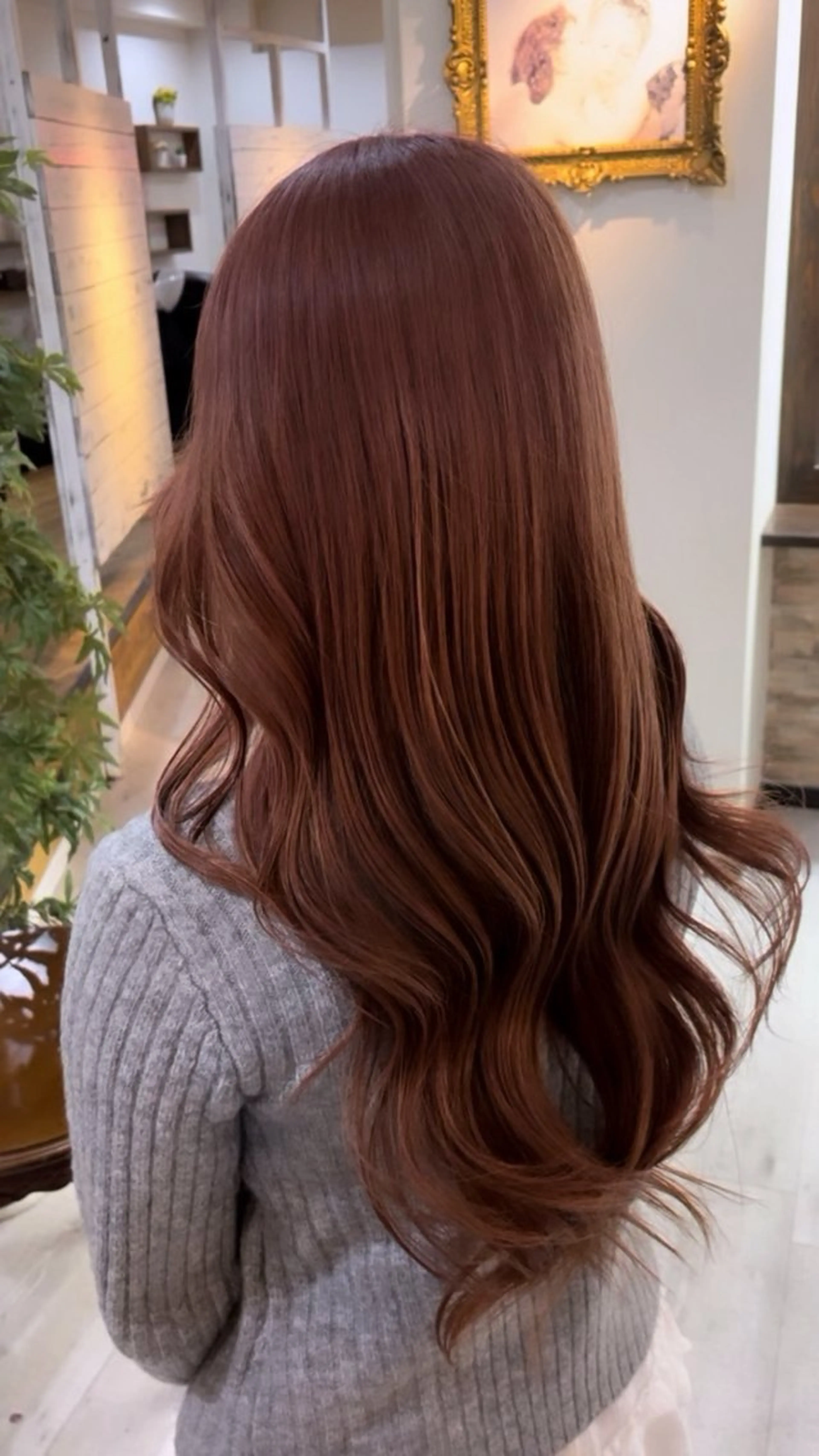 ロング ヘアカラー 飯星慧斗 /ブリーチ、縮毛矯正のヘアスタイル