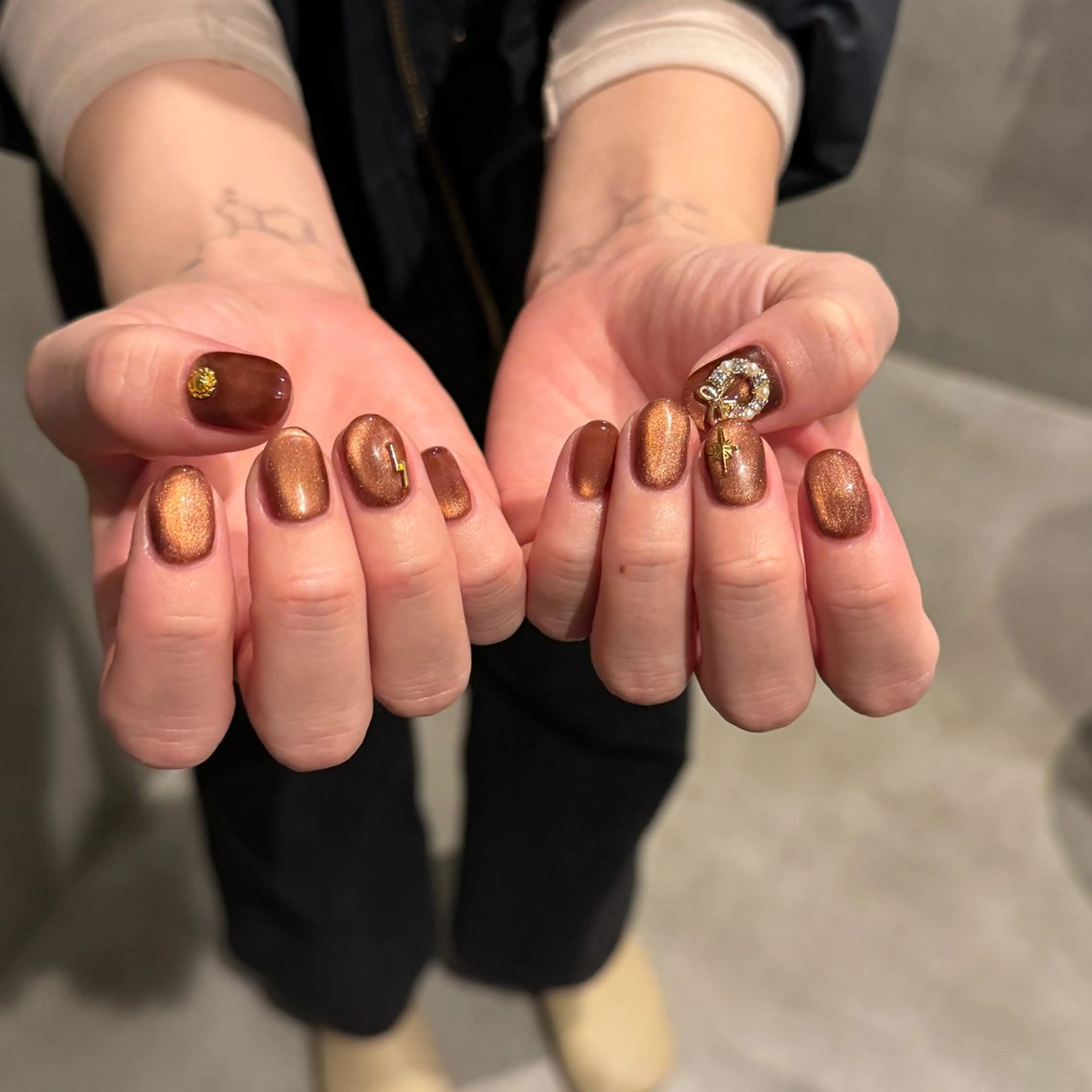 ネイル マグネットネイル ハンドネイル 𝐫𝐚𝐢 𝐧𝐚𝐢𝐥の眉毛・アイブロウイメージ