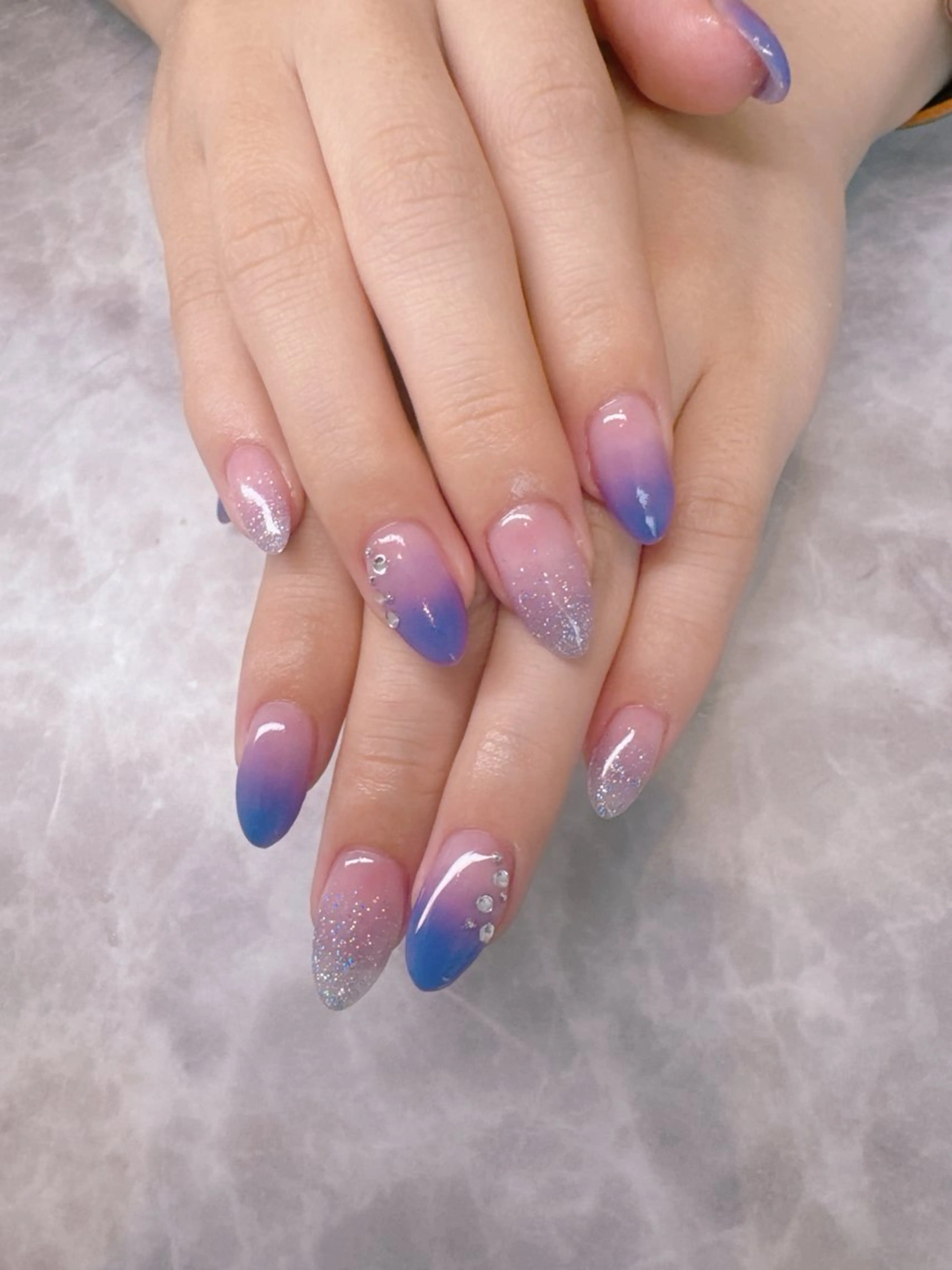 ネイル グラデーション ハンドネイル olim nailspaceのネイルデザイン