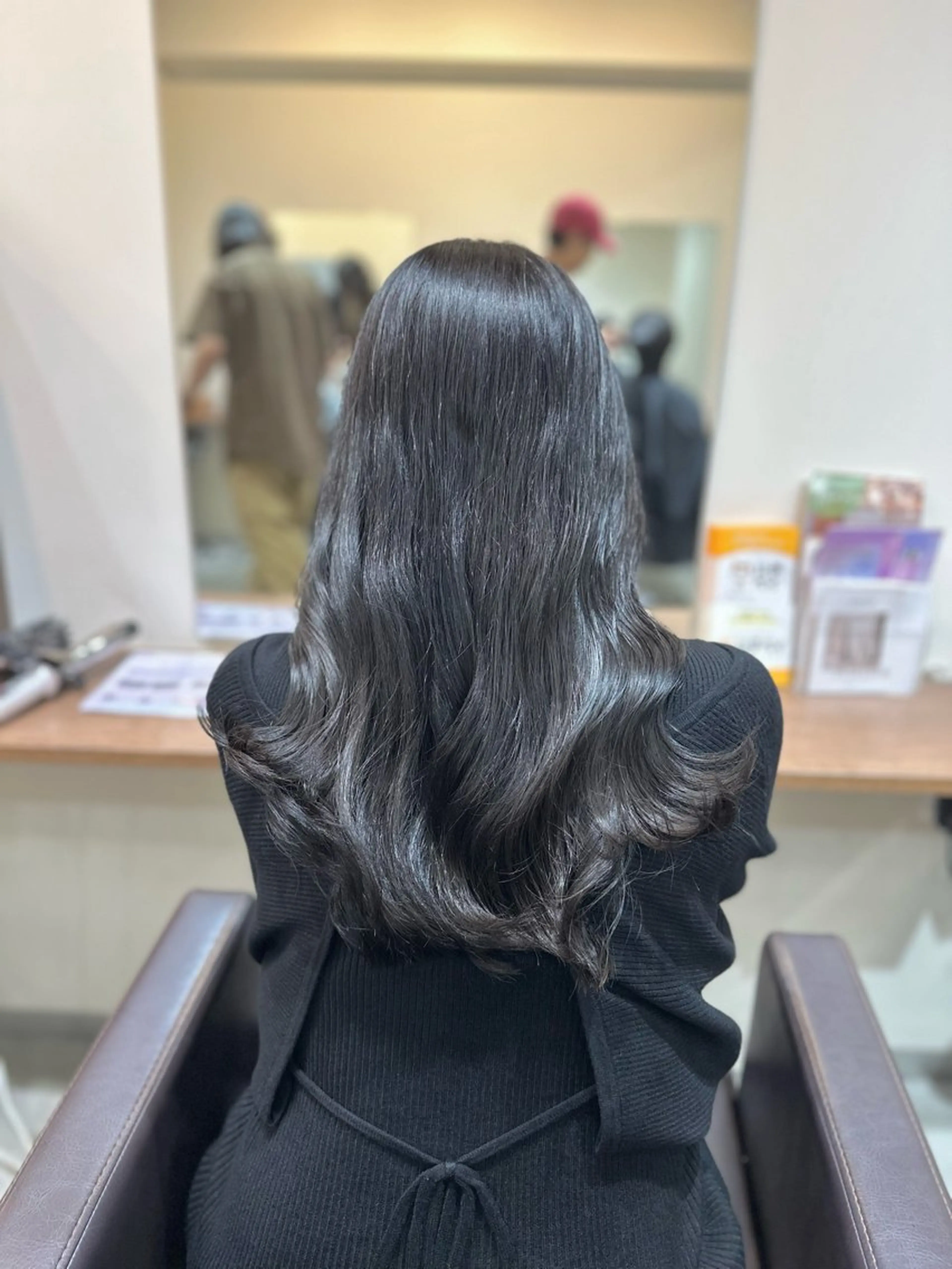 ロング カラー パーマ カット ヘアカラー パーマ トリートメント 小顔カット✨ 透明感カラー✨kyoのヘアスタイル