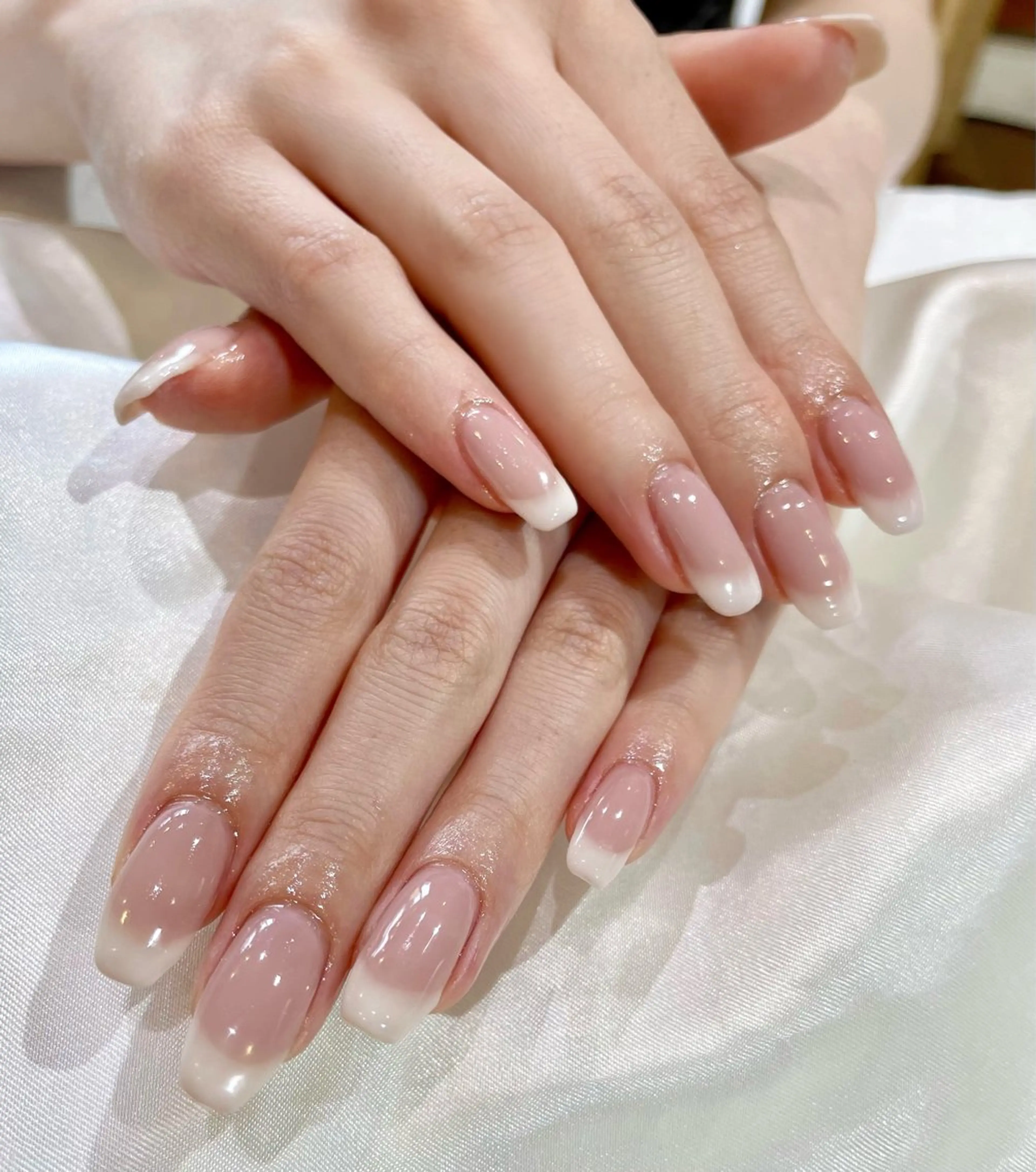 ヘアアレンジ ハンドネイル jujur HARUKA🌸のネイルデザイン